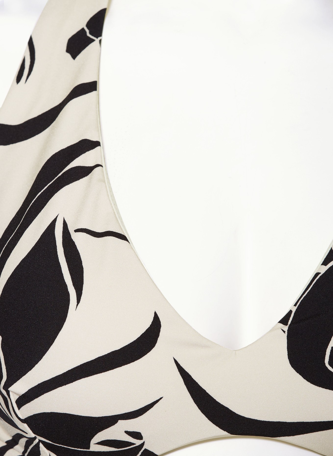 Jets Australia Neckholder Bikini Top Queen Of The Night In Creme Schwarz