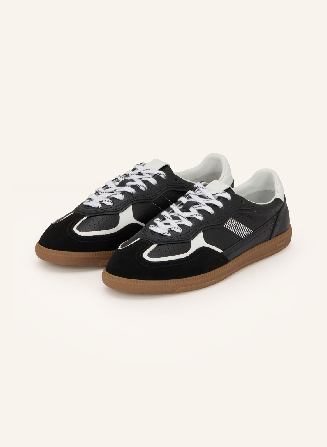 Produktový obrázek ALOHAS Alohas Sneakersy černá / bílá