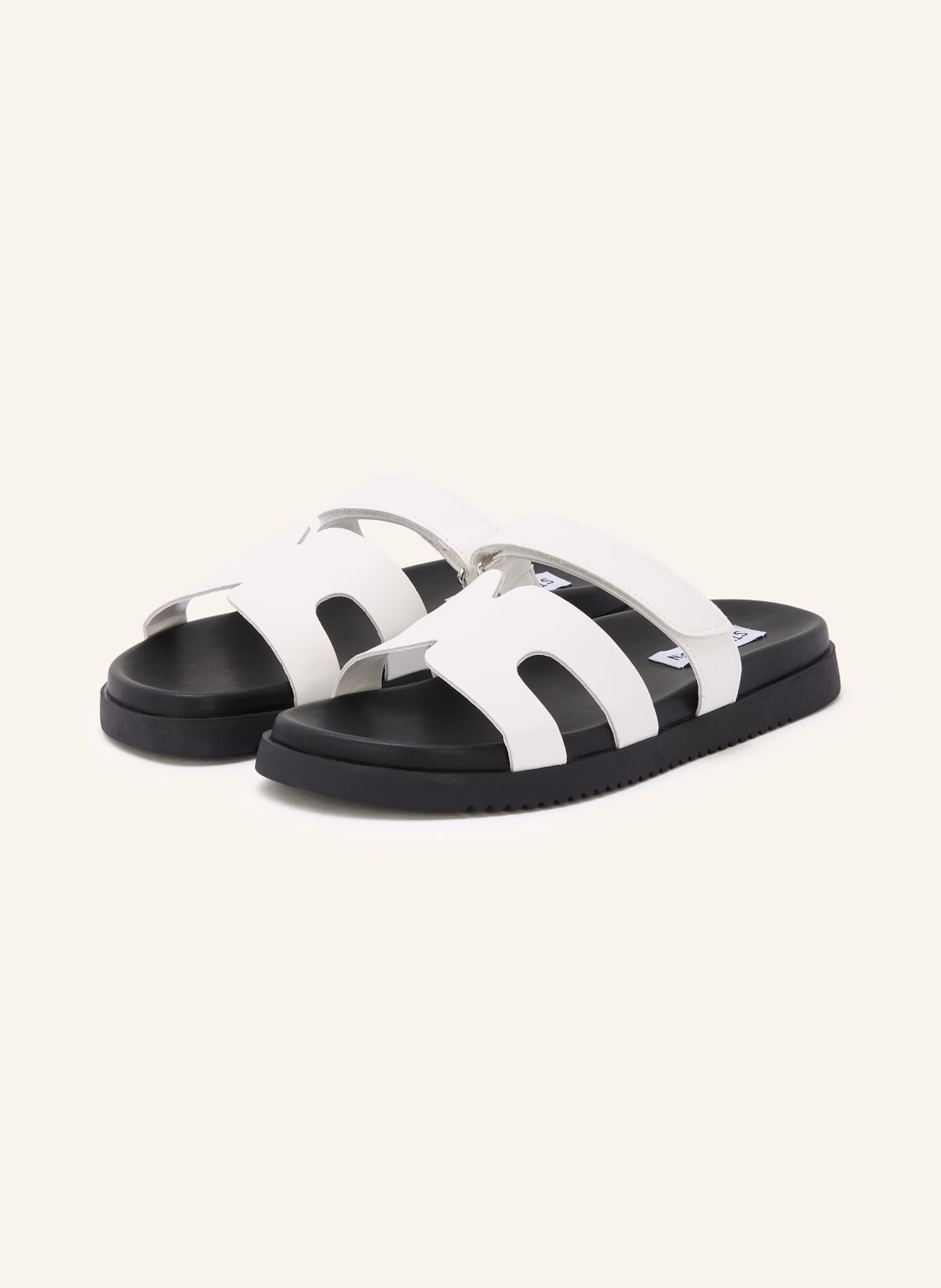 Produktový obrázek Steve Madden Steve Madden Pantofle Missile bílá / černá