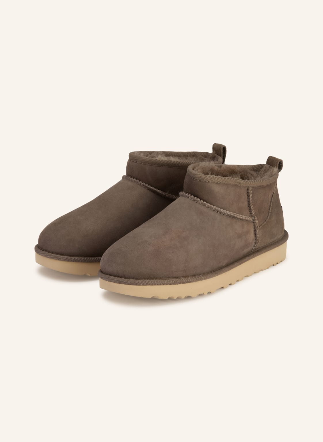Produktový obrázek Ugg Ugg Boots Classic Ultra Mini černošedá