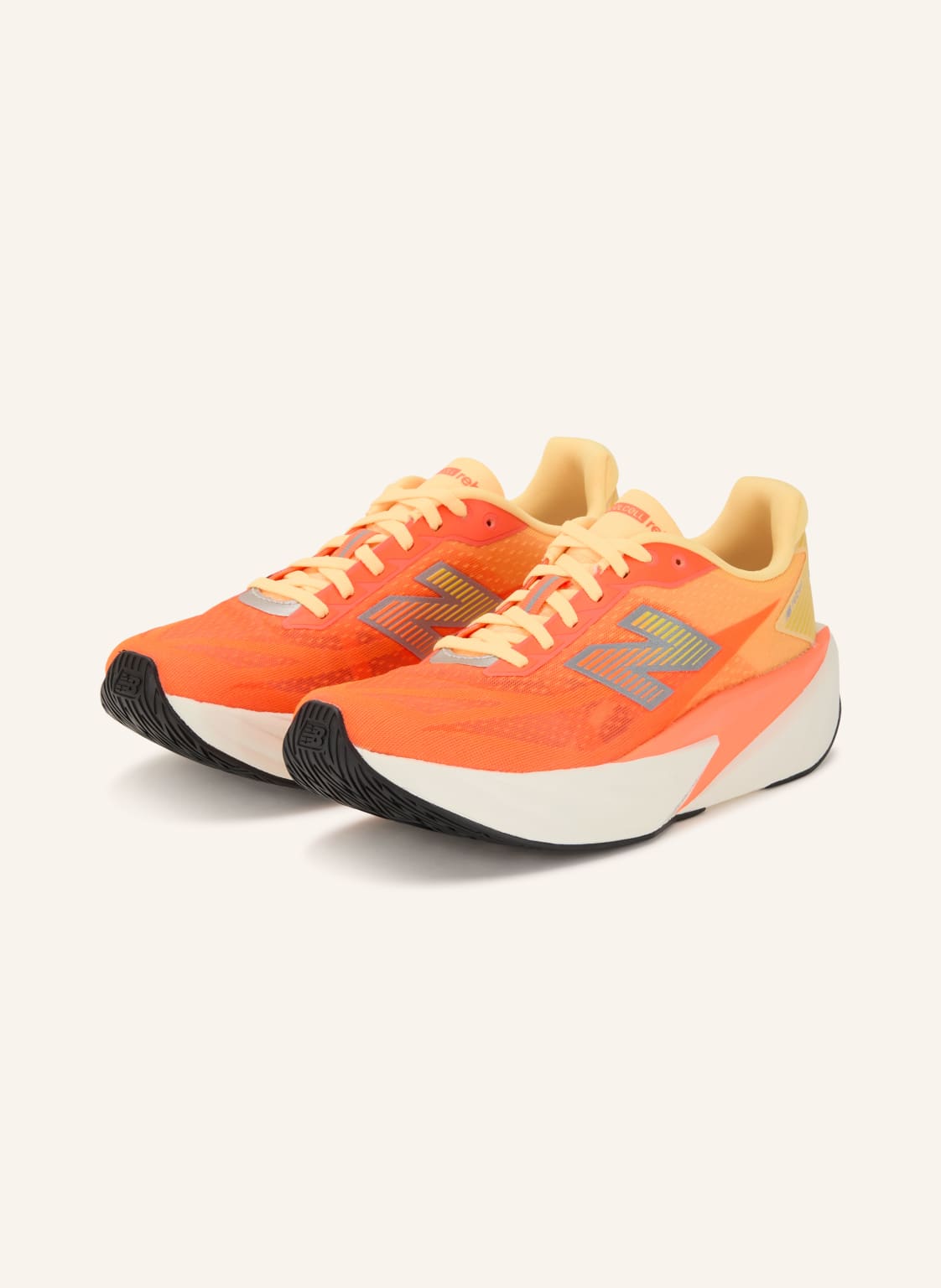 Produktový obrázek New Balance New Balance Běžecké Boty Fuelcell Rebel v5 neonově oranžová / stříbrná