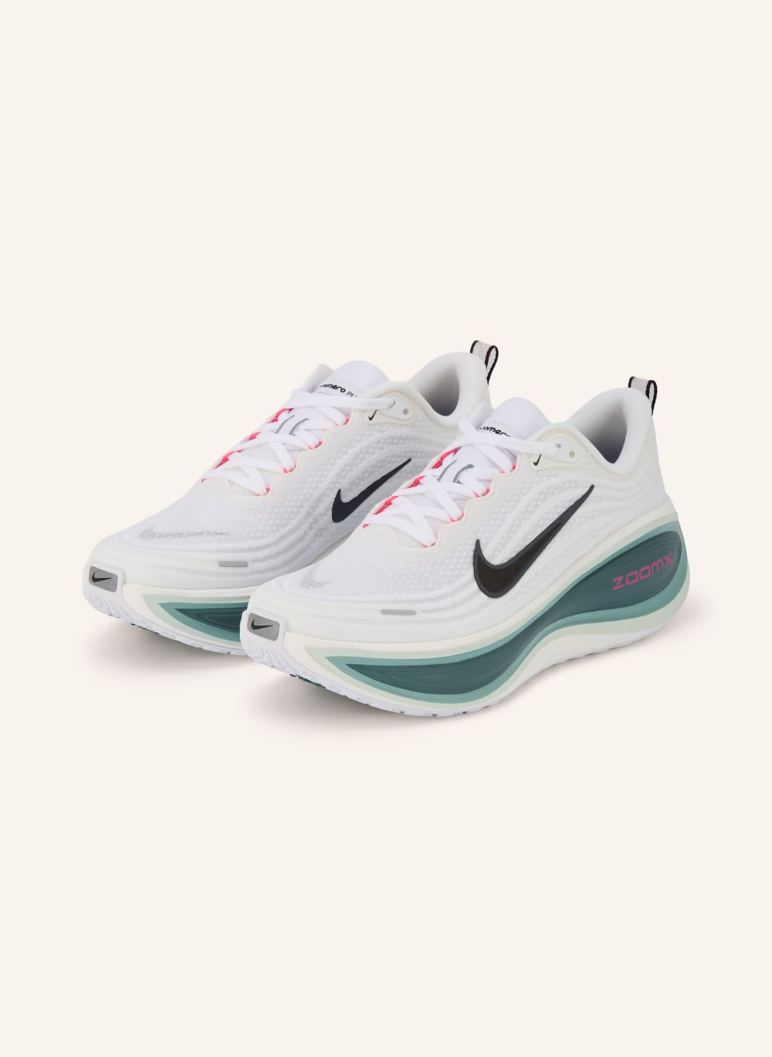 Produktový obrázek Nike Nike Běžecké Boty Vomero Plus bílá / černá