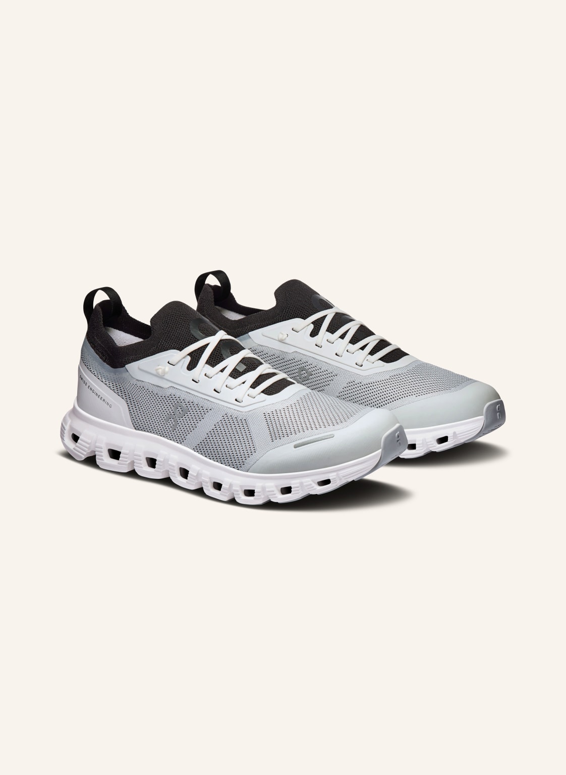 Produktový obrázek On On Sneakersy Cloud 6 Versa černá / bílá