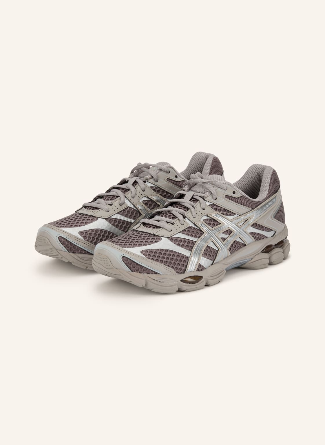 Produktový obrázek ASICS Asics Sneakersy Gel-Cumulus 16 černošedá / stříbrná