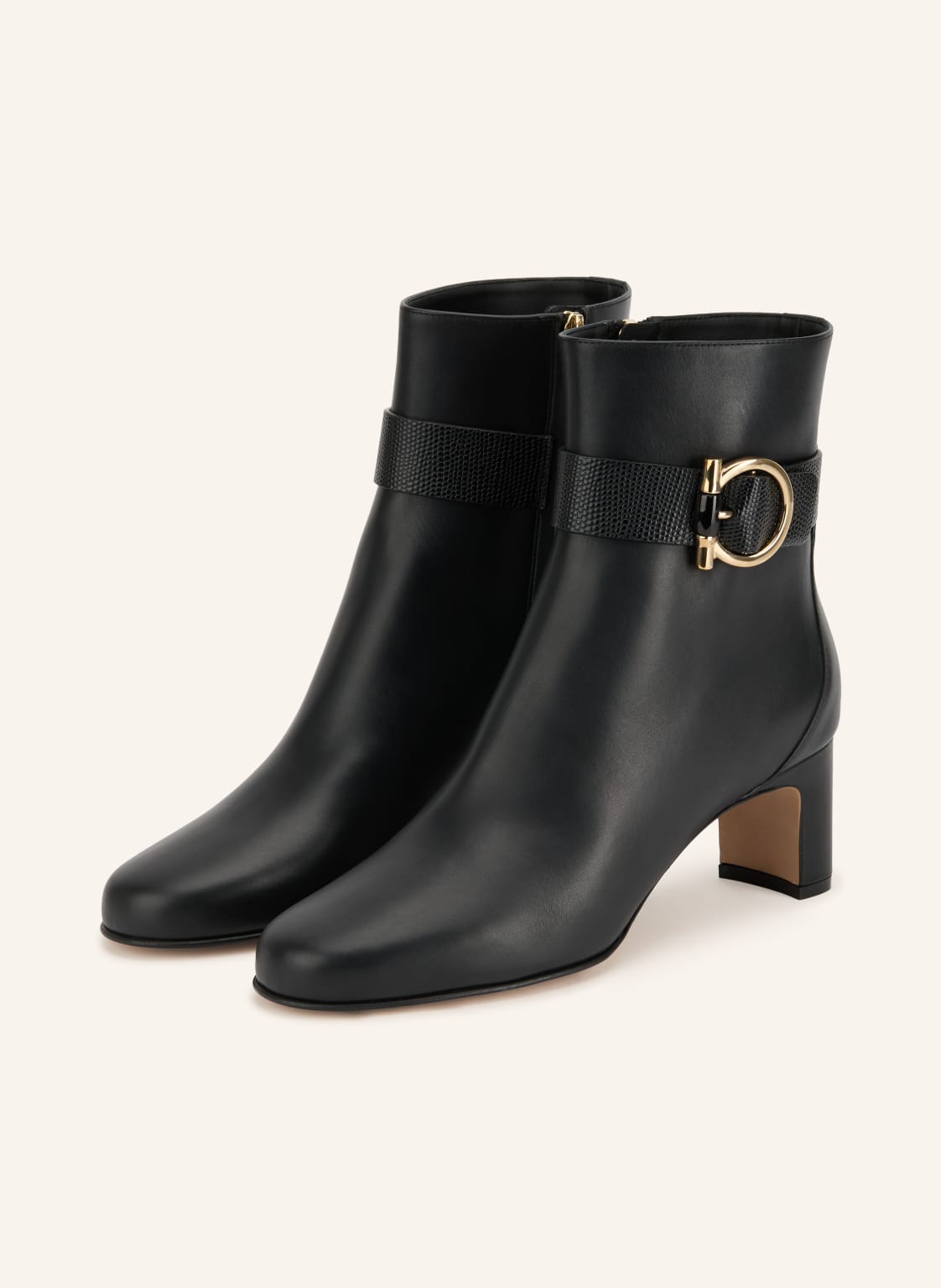 Produktový obrázek FERRAGAMO Ferragamo Kotníkové Boty Jamie černá / zlatá