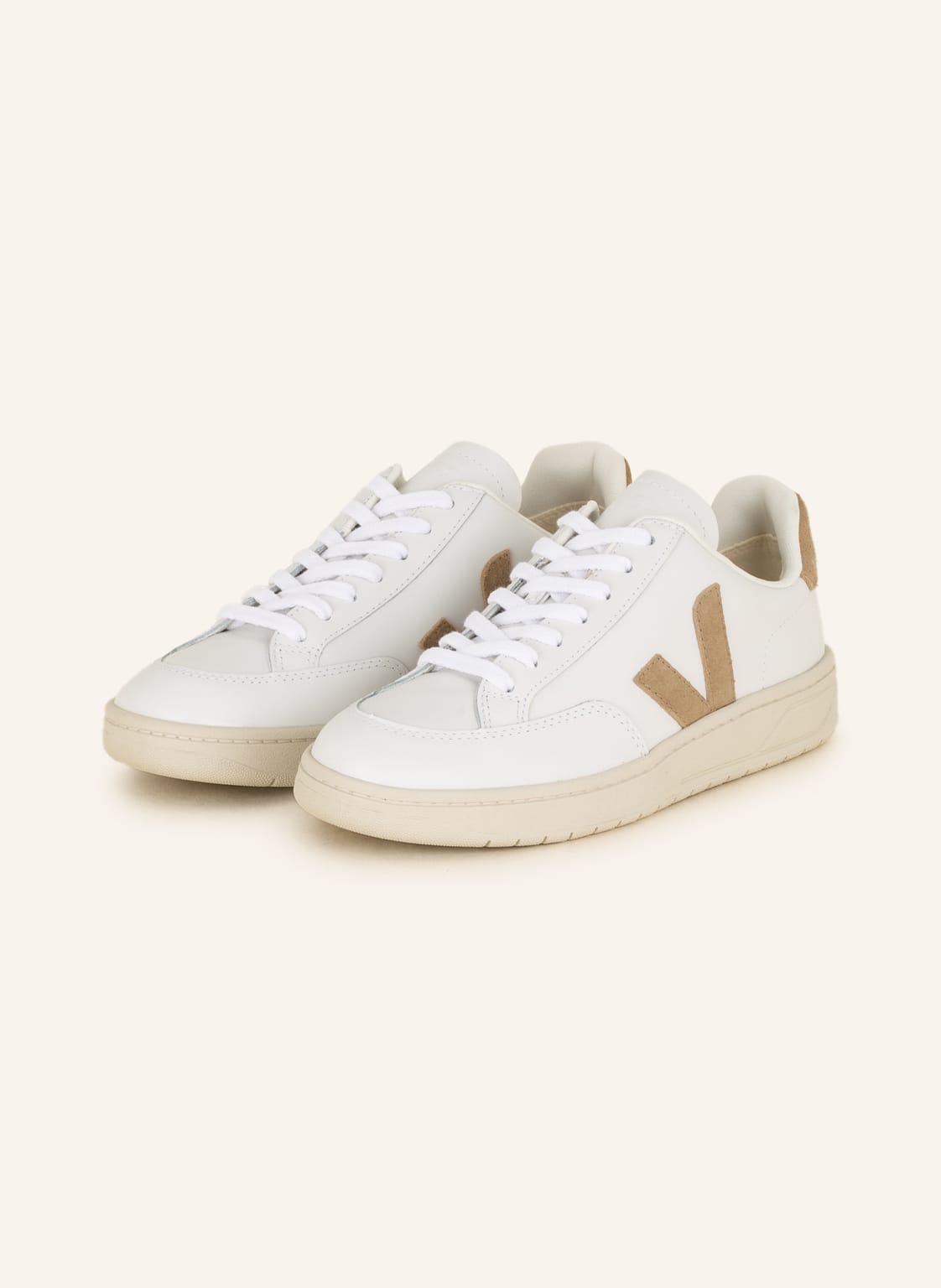Image of Veja Sneaker V-12 beige