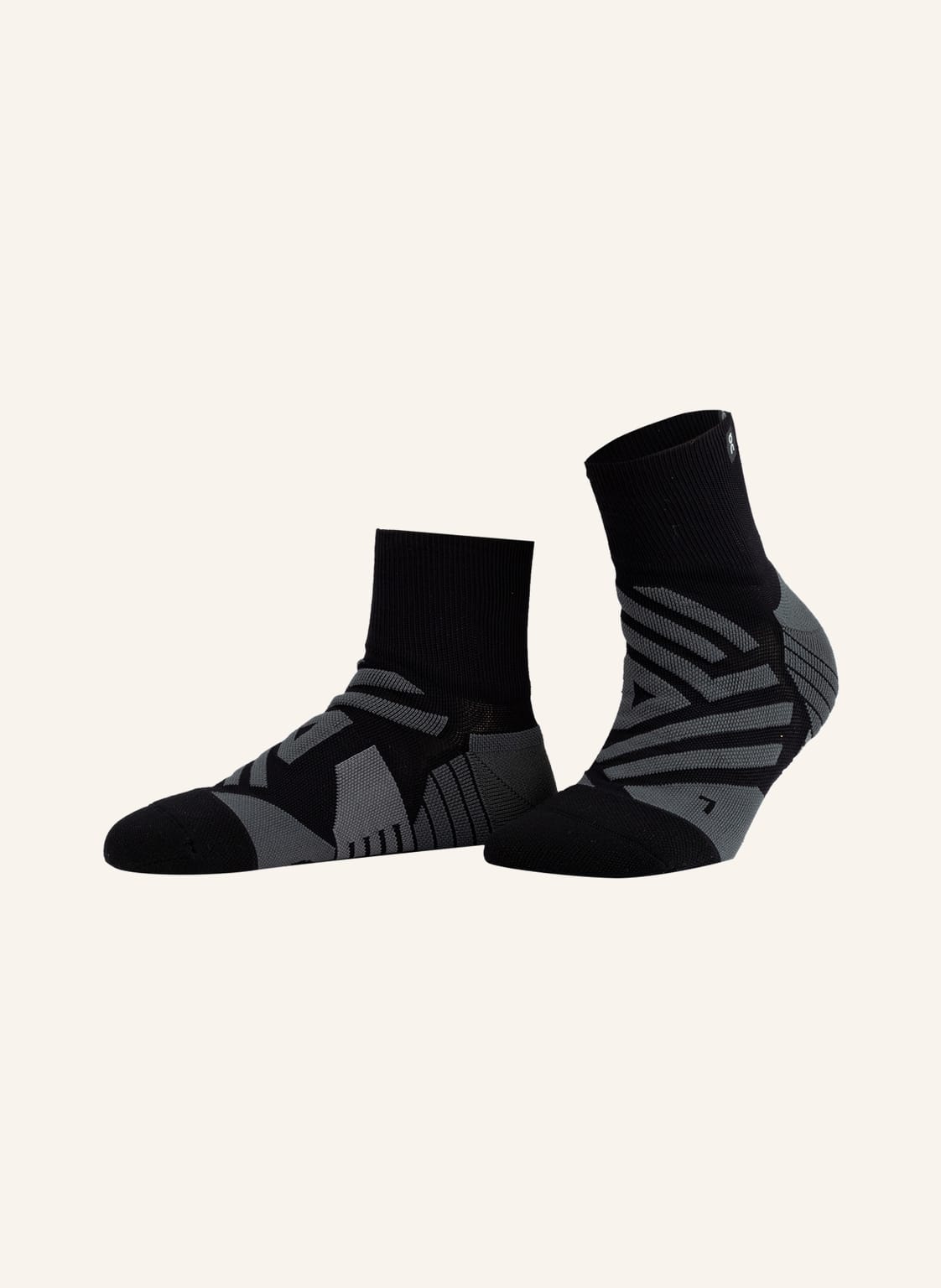 Image of On Strümpfe schwarz