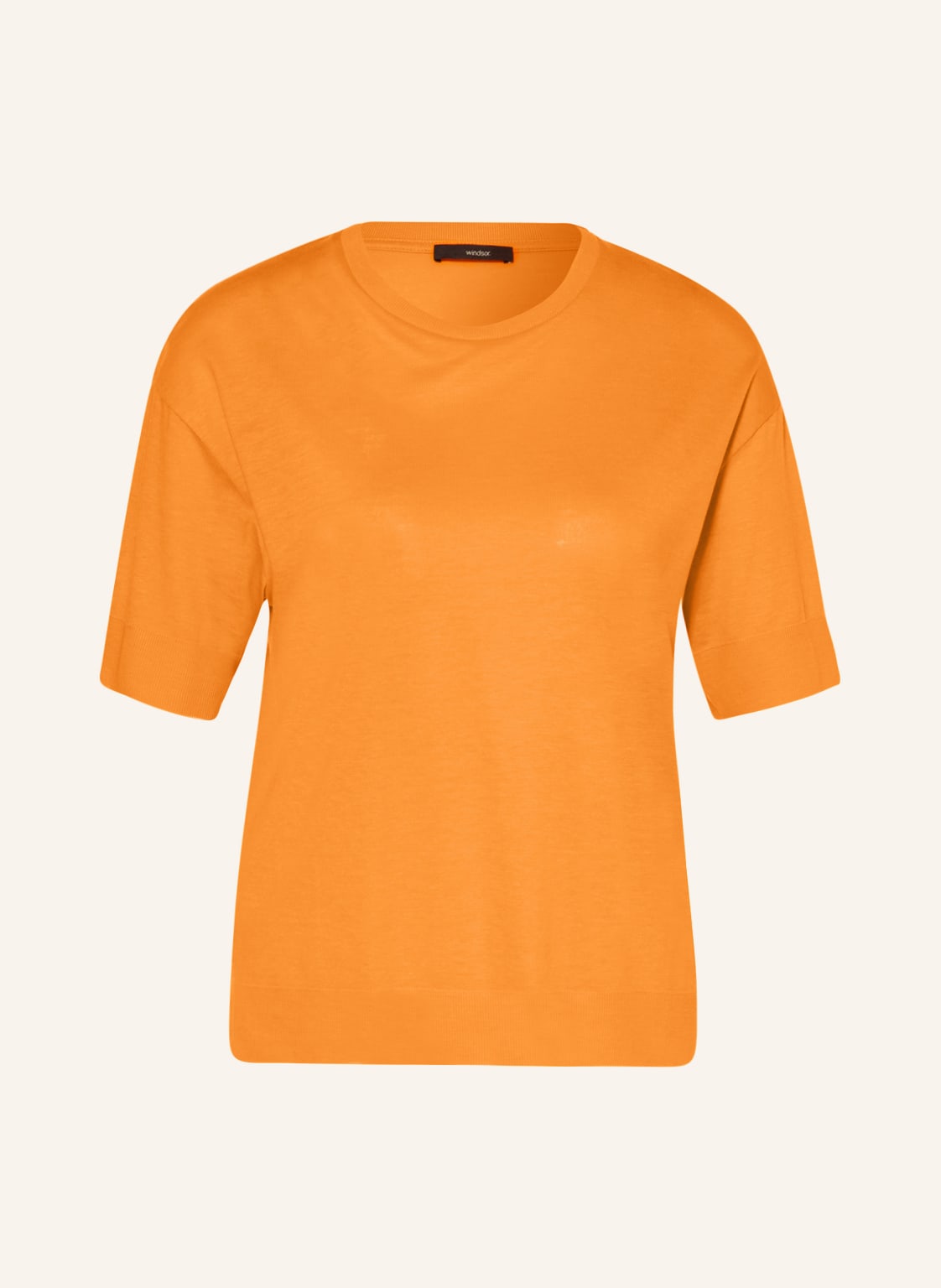 Image of Windsor. T-Shirt orange