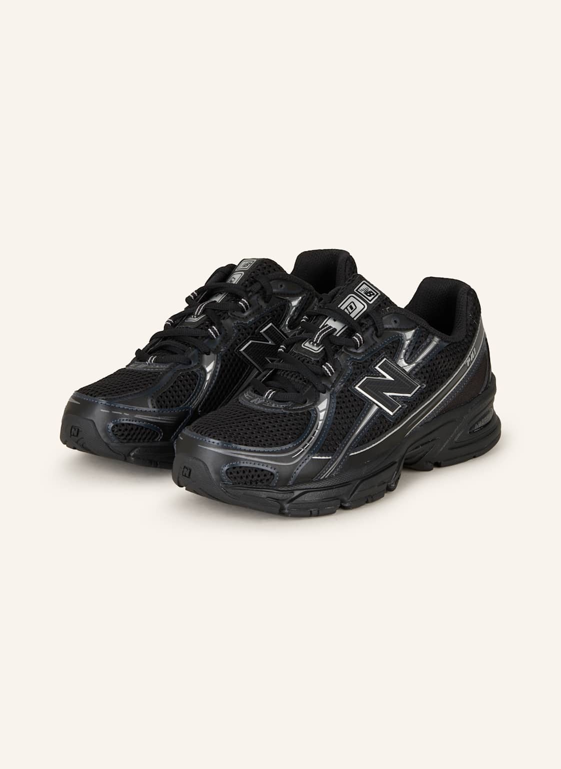 Produktový obrázek New Balance New Balance Sneakersy 740 černá