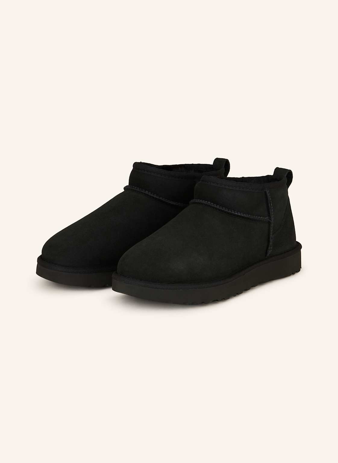 Produktový obrázek Ugg Ugg Boots Classic Ultra Mini černá