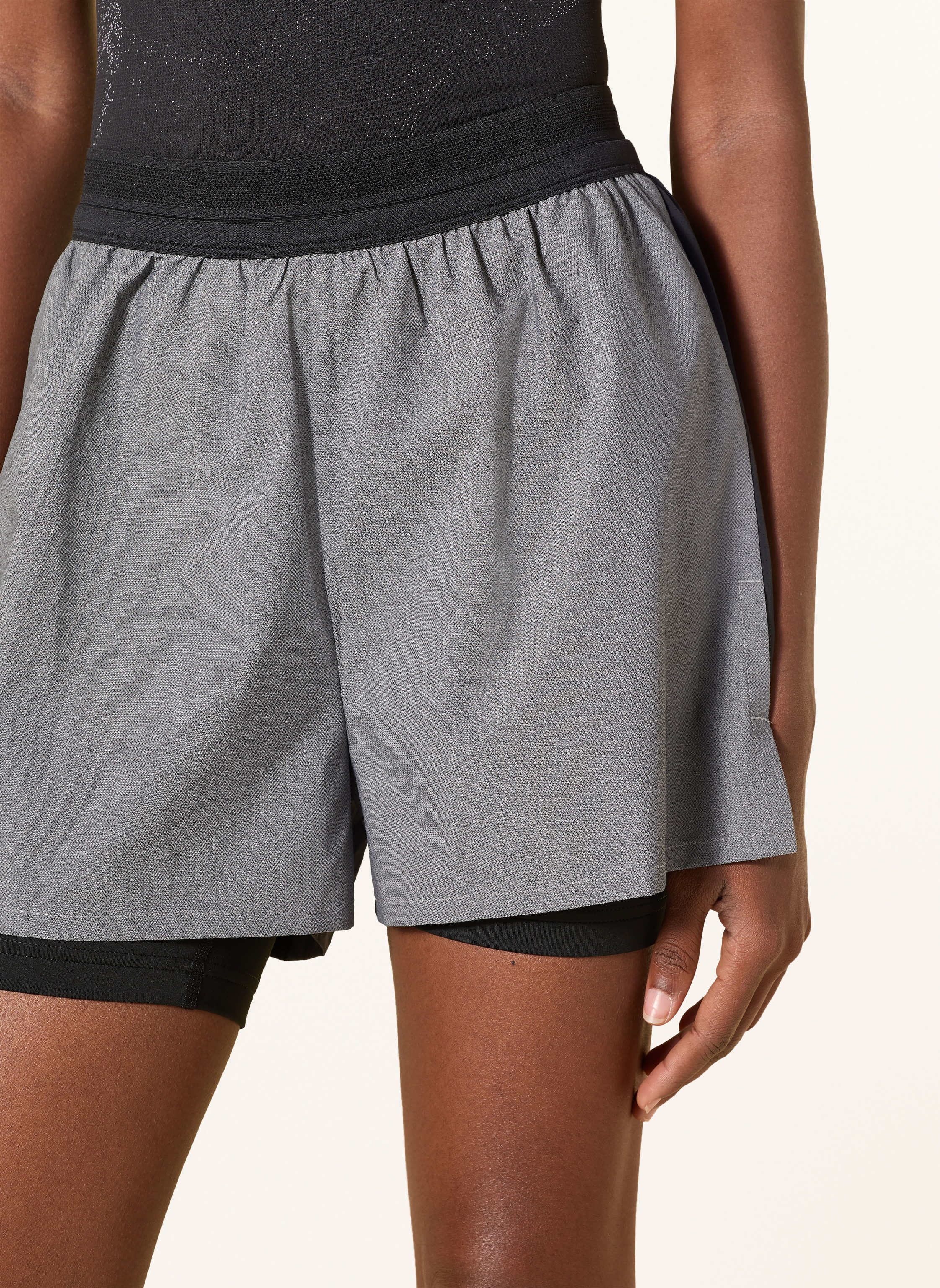 Thumbnail - On 2-In-1-Laufshorts Lumos grau