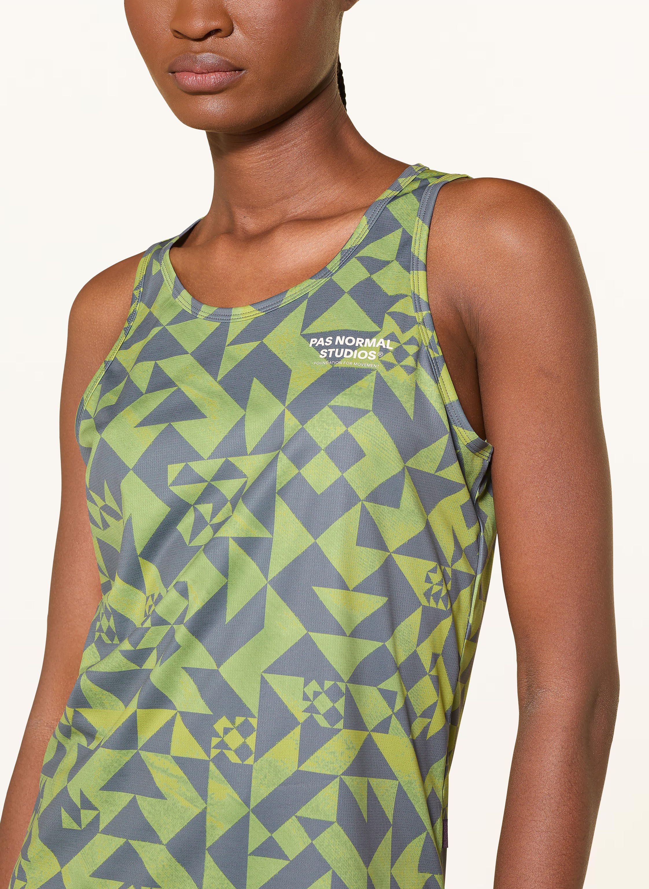 Thumbnail - Pas Normal Studios Lauftop Balance Singlet Nd gruen