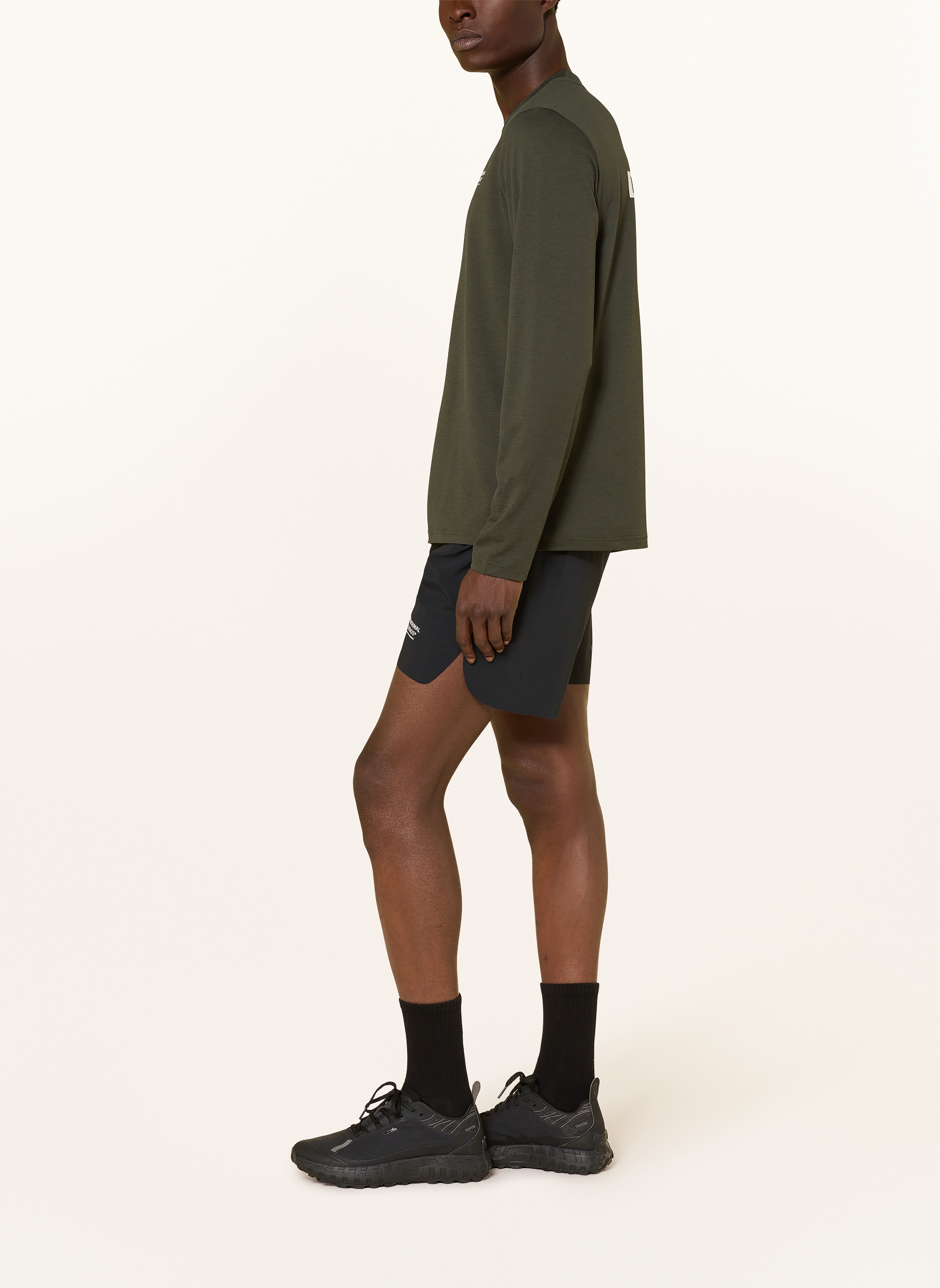 Thumbnail - Pas Normal Studios 2-In-1-Laufshorts Balance schwarz