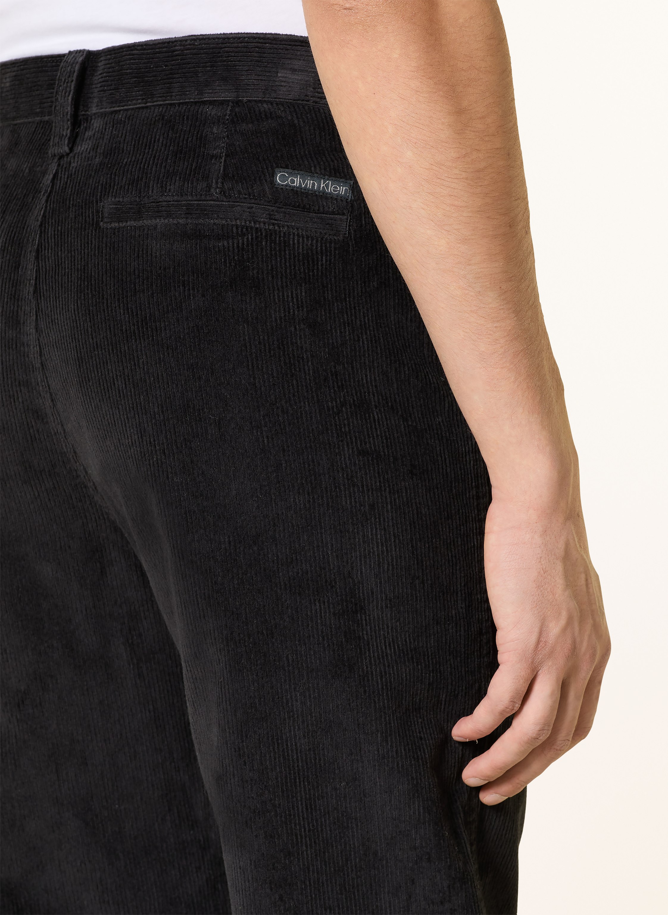 Thumbnail - Calvin Klein Jeans Cordhose 90s Straight Regular Fit schwarz