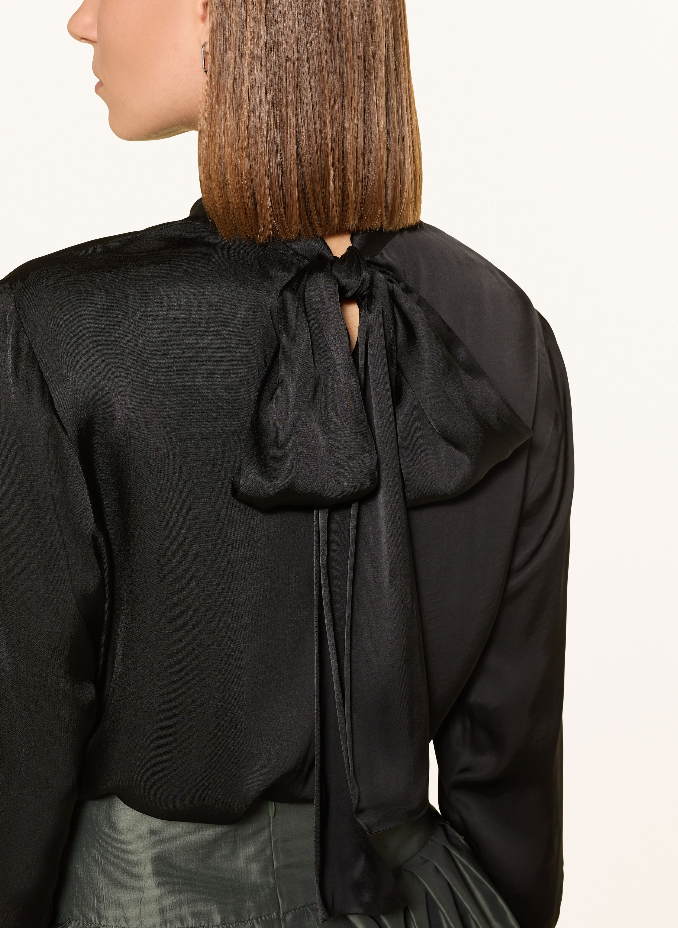 Thumbnail - Rockmacherin Schluppenbluse Antonia Aus Satin schwarz