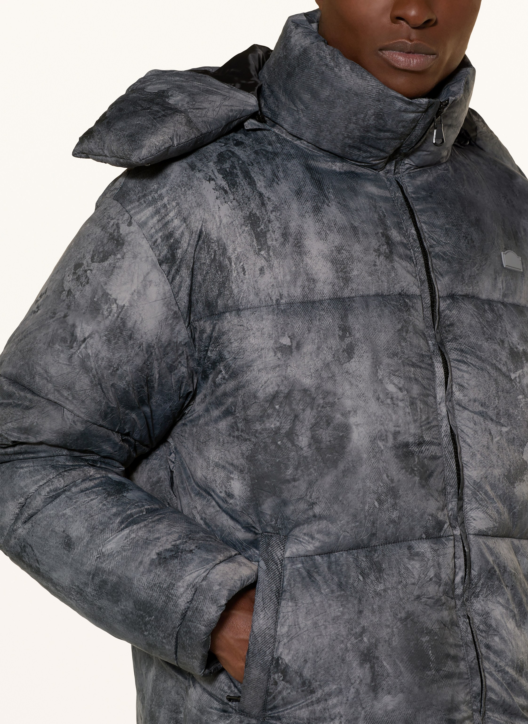 Thumbnail - Reternity Steppjacke Mit Abnehmbarer Kapuze schwarz