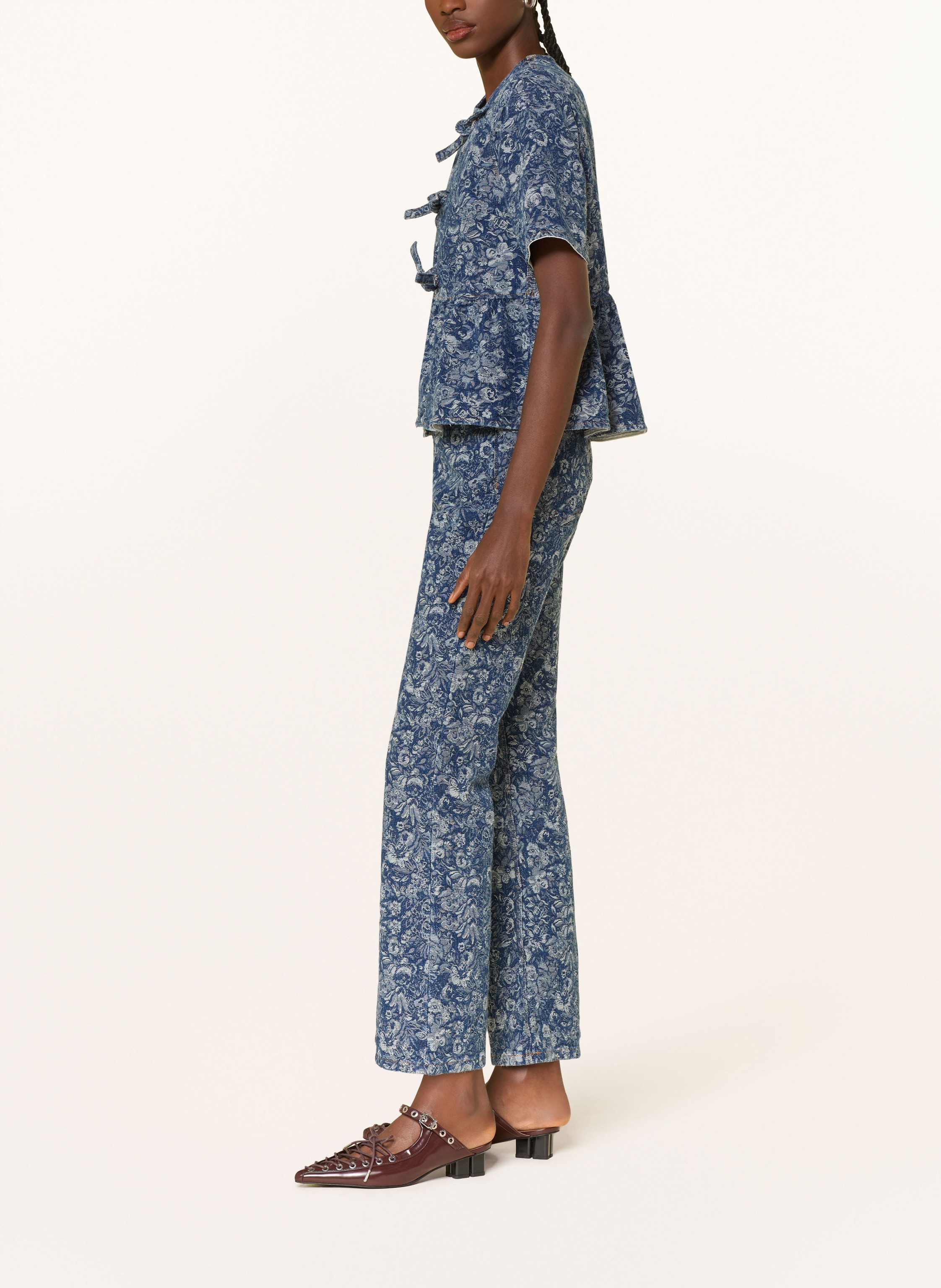 Thumbnail - Ganni Bootcut Jeans Betzy blau