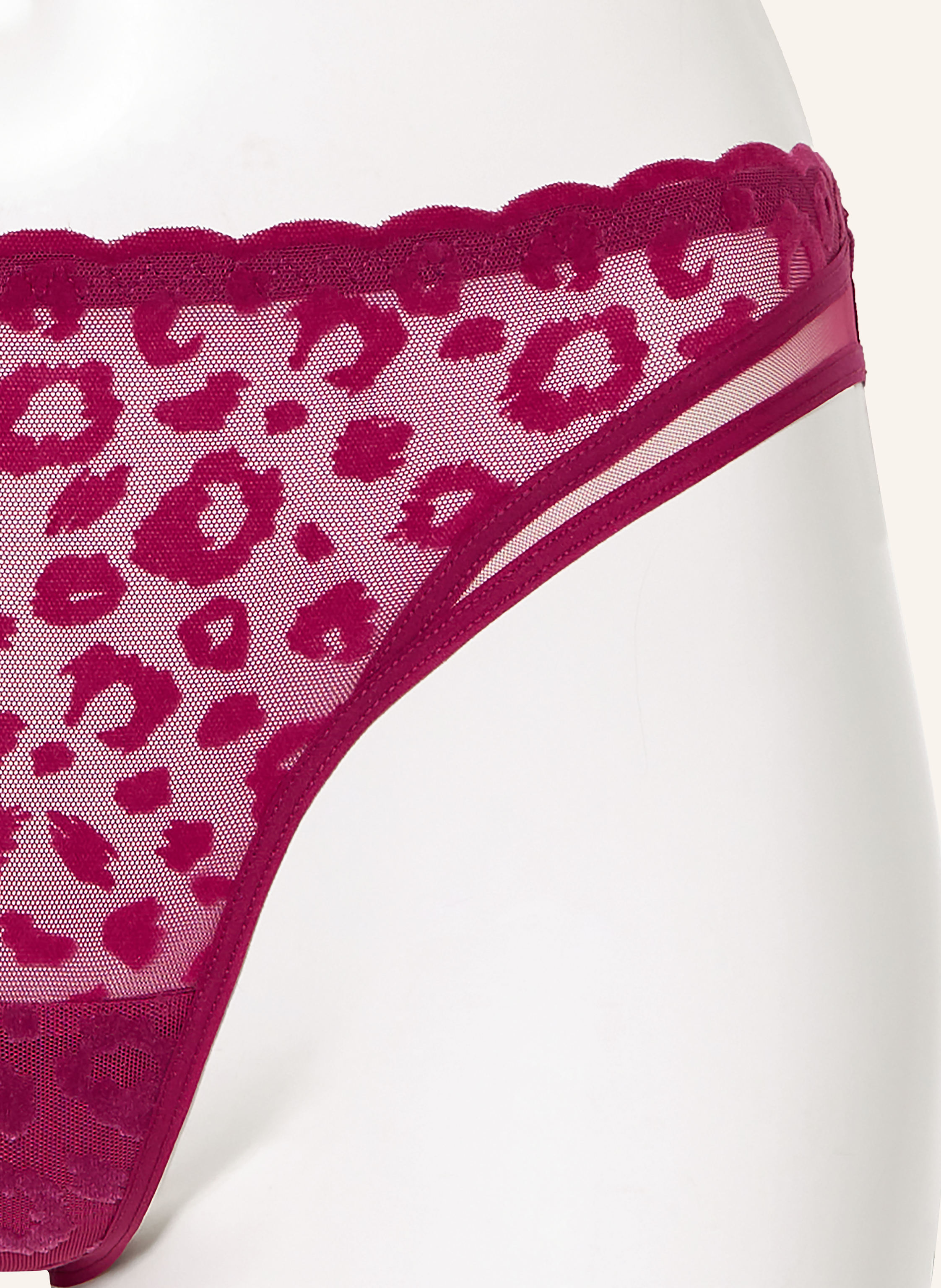 Thumbnail - Chantelle String Girls lila