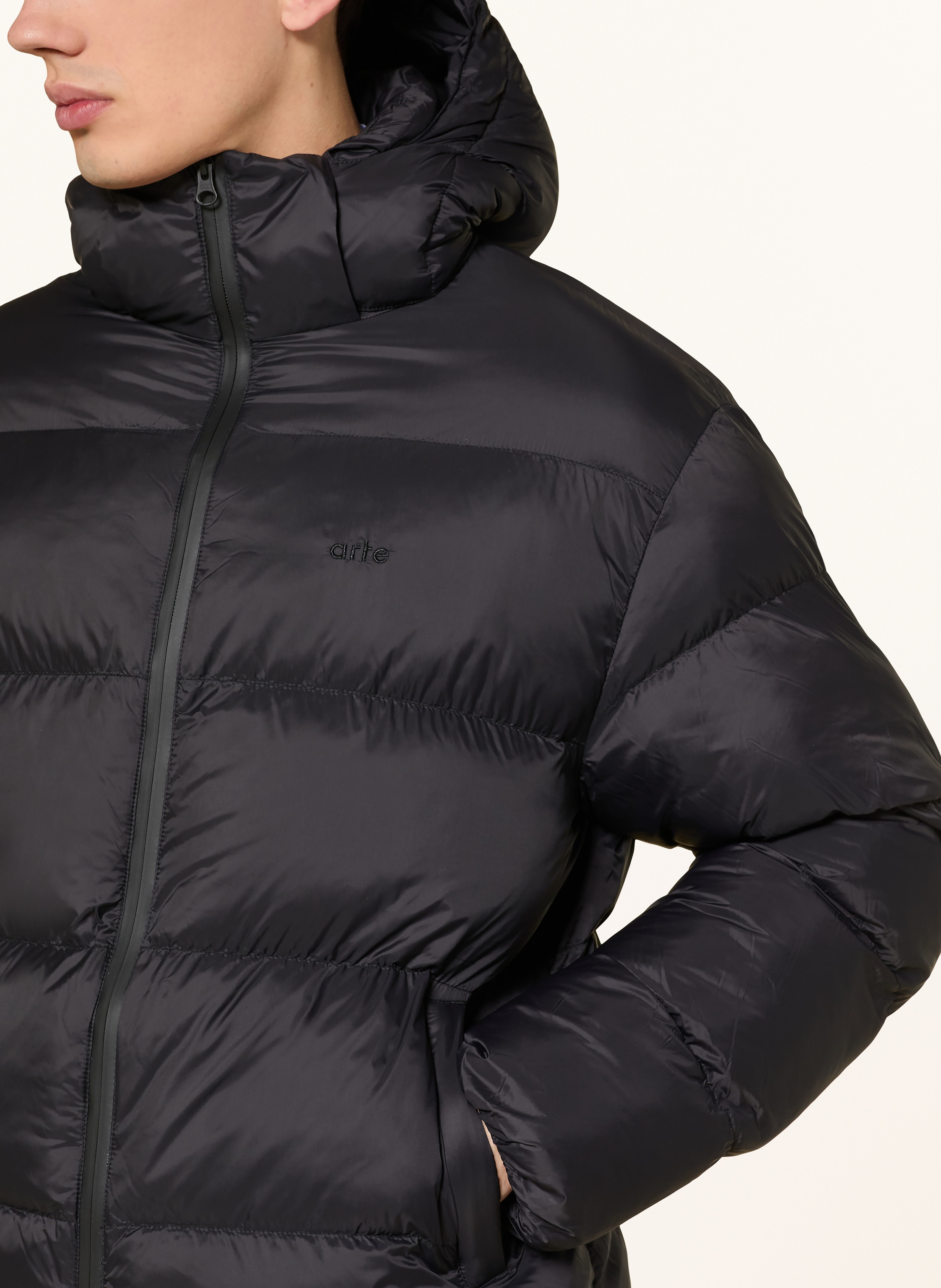 Thumbnail - Arte Antwerp Steppjacke Mit Abnehmbarer Kapuze schwarz