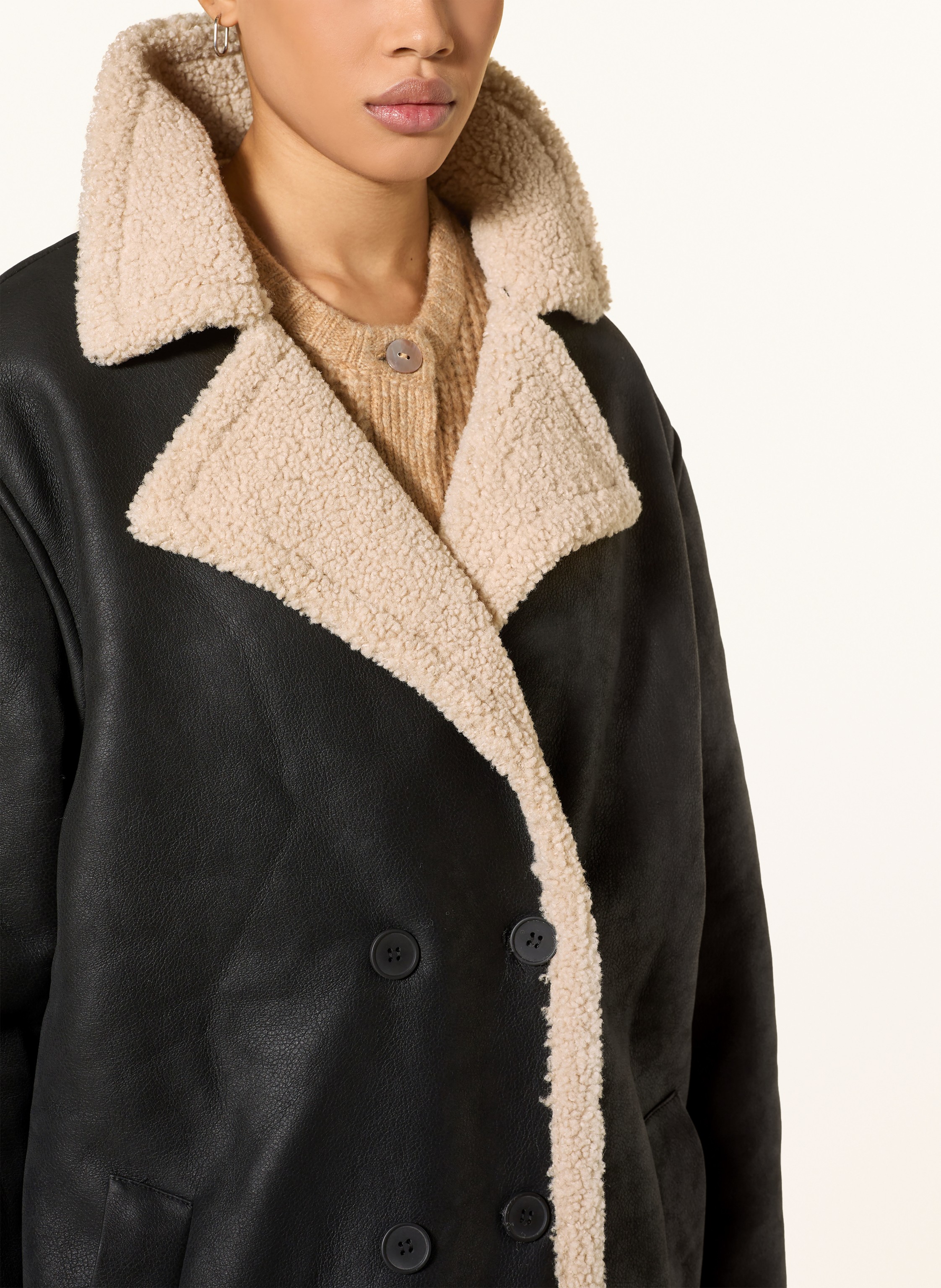 Thumbnail - Eleh Mantel In Lederoptik Mit Teddyfell schwarz