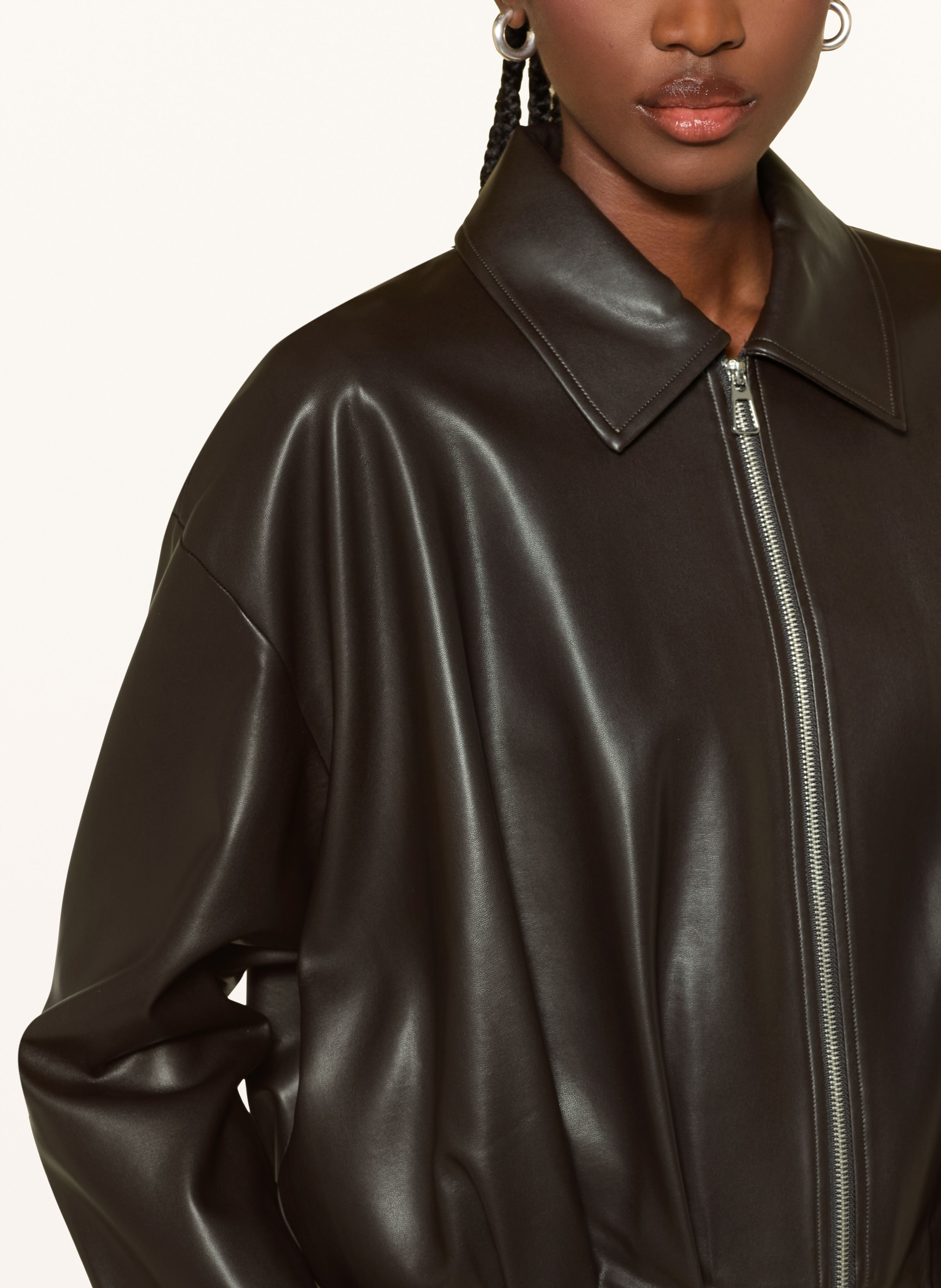 Thumbnail - Mrs & Hugs Blouson In Lederoptik braun