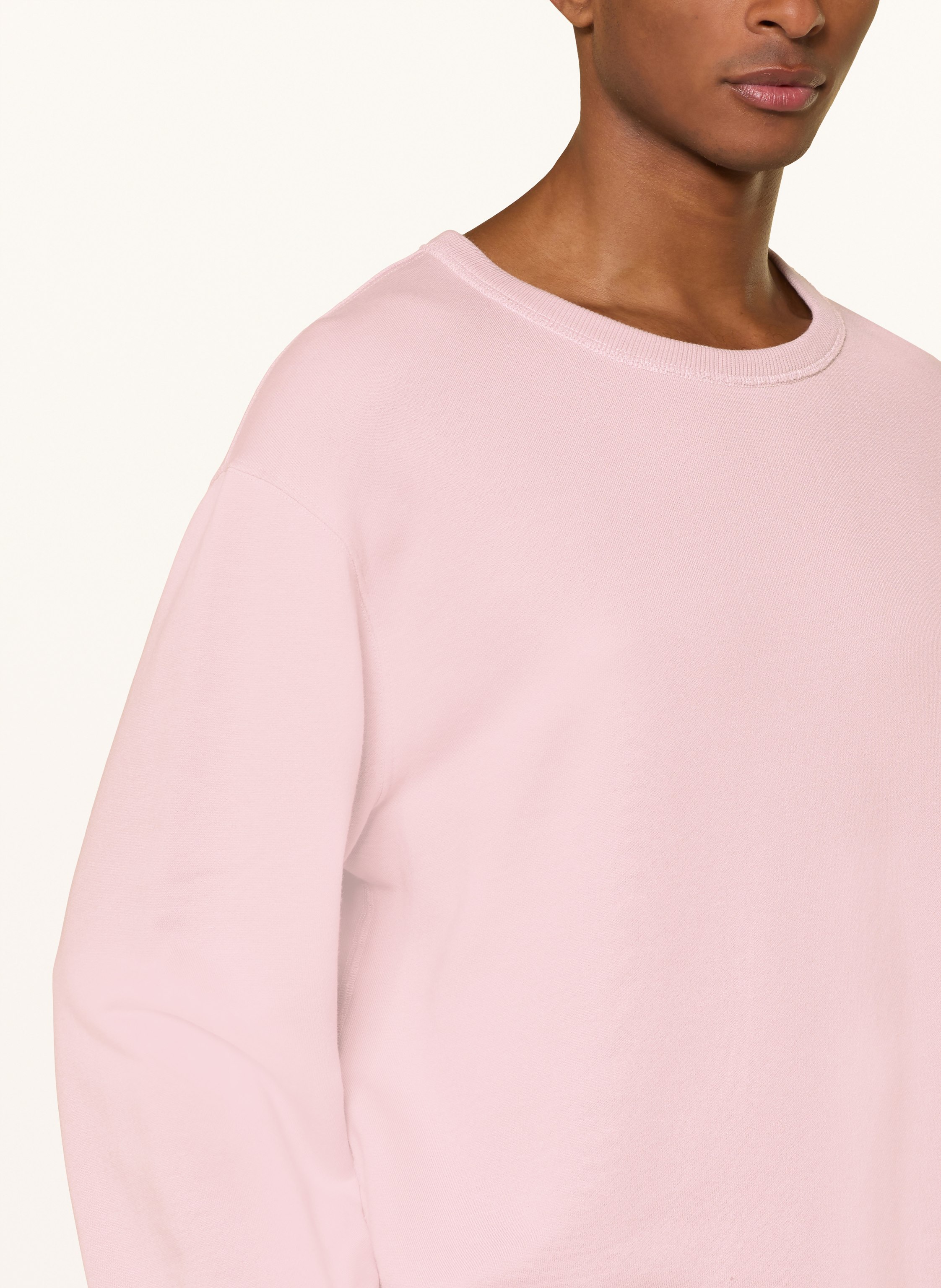 Thumbnail - Juvia Sweatshirt Andrew rosa