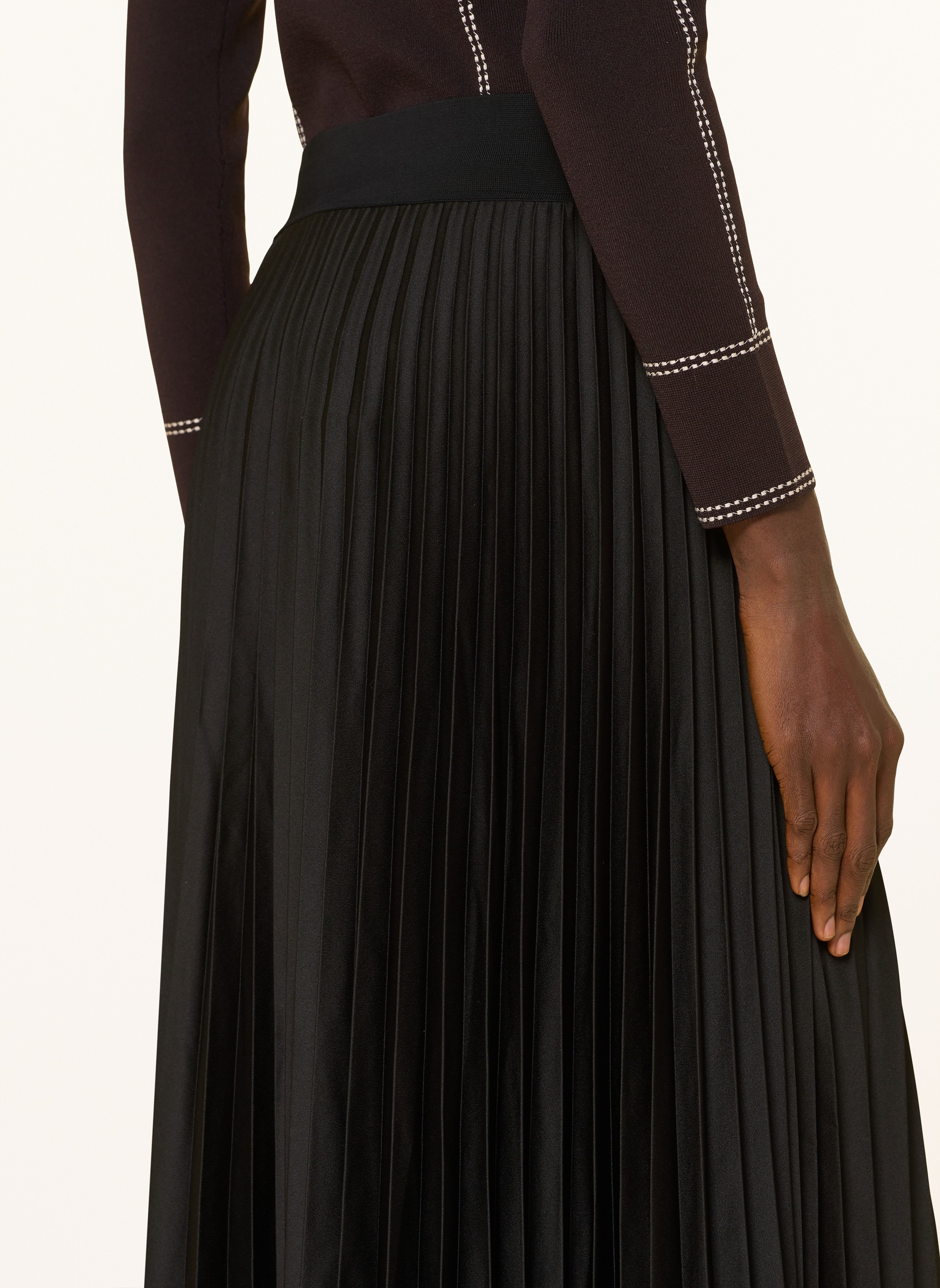 Thumbnail - Reiss Plisseerock Seren schwarz