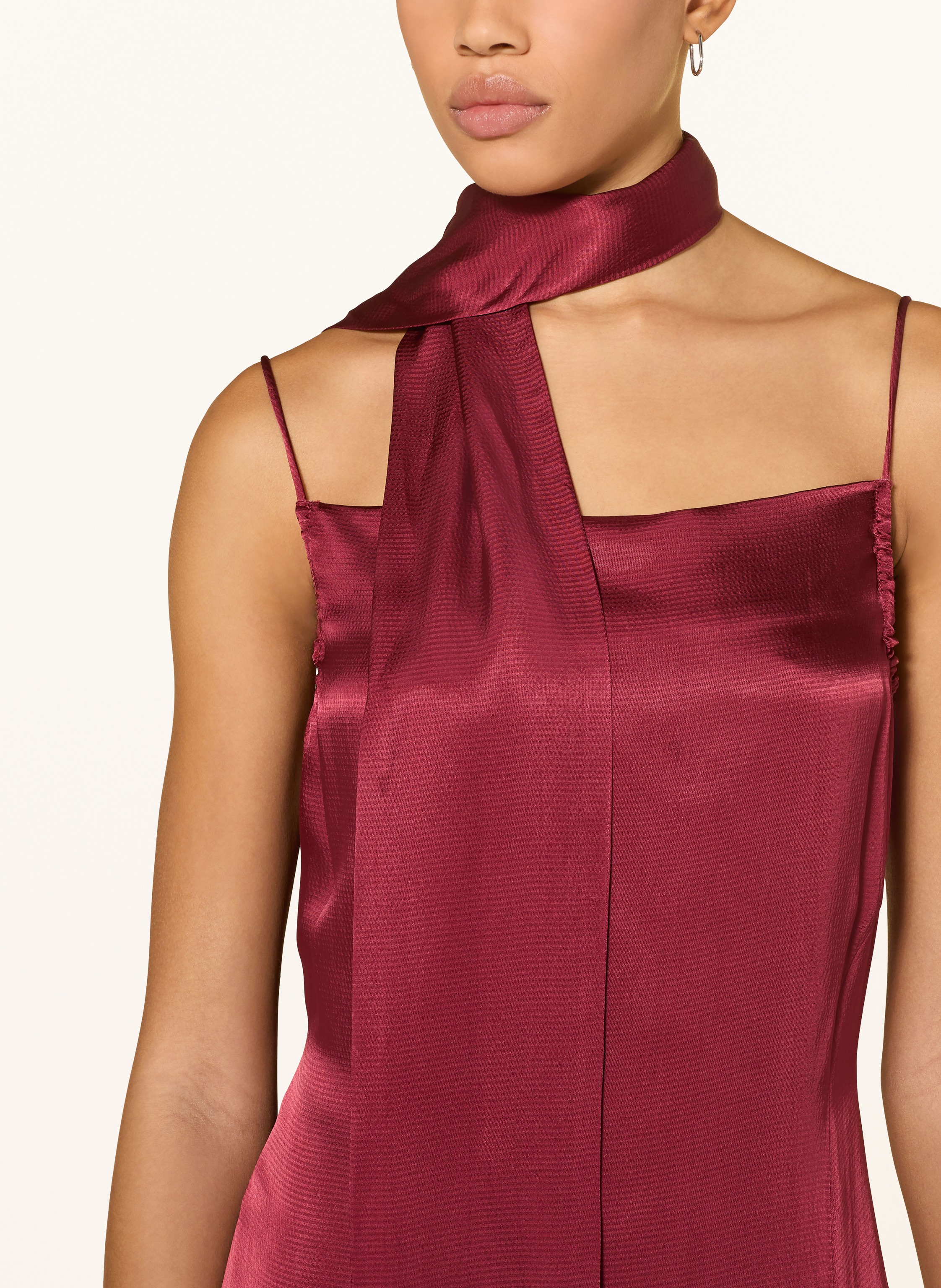 Thumbnail - Gestuz Kleid Gzsirwa Mit Abnehmbarer Schluppe rot