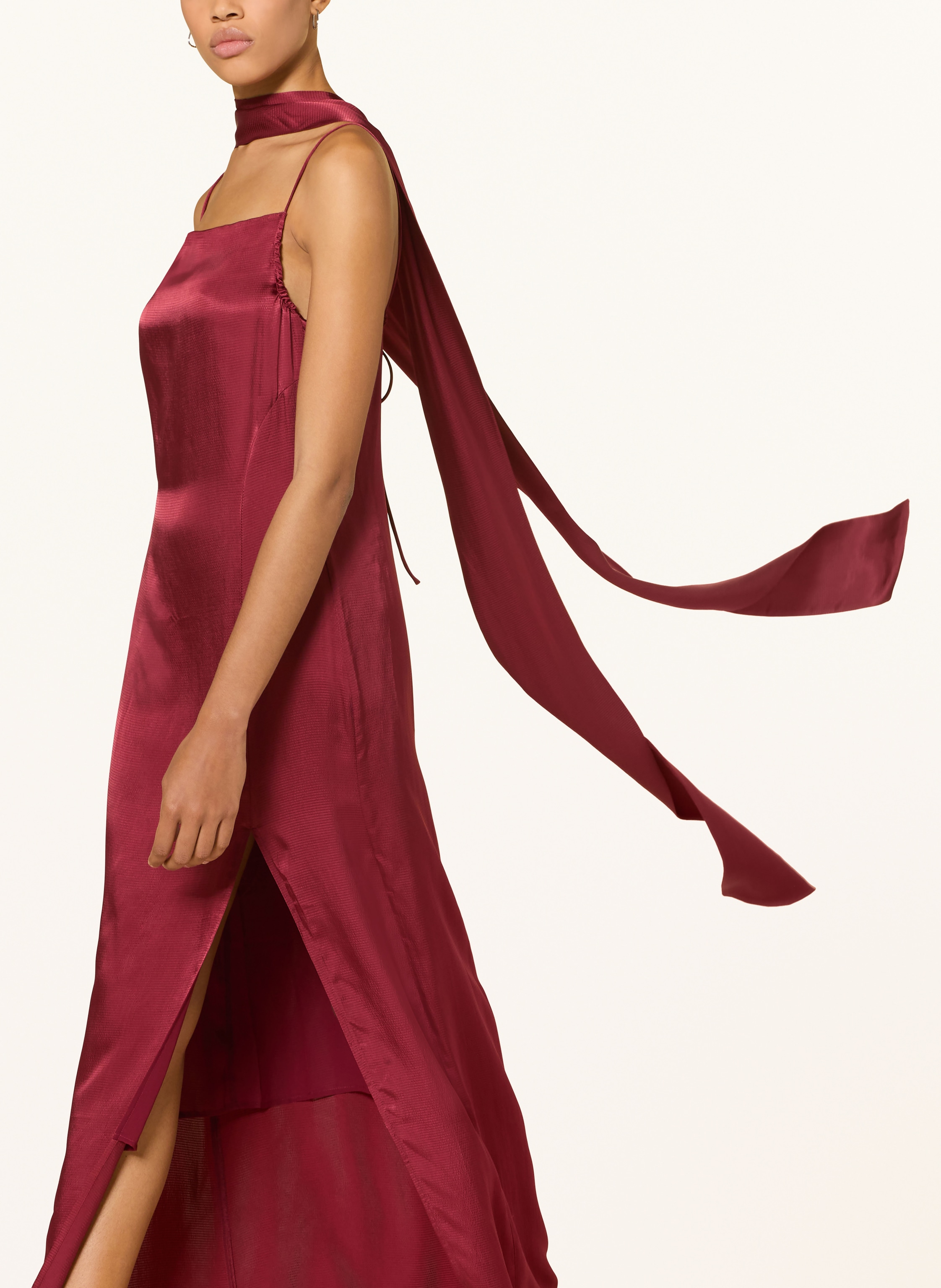 Thumbnail - Gestuz Kleid Gzsirwa Mit Abnehmbarer Schluppe rot