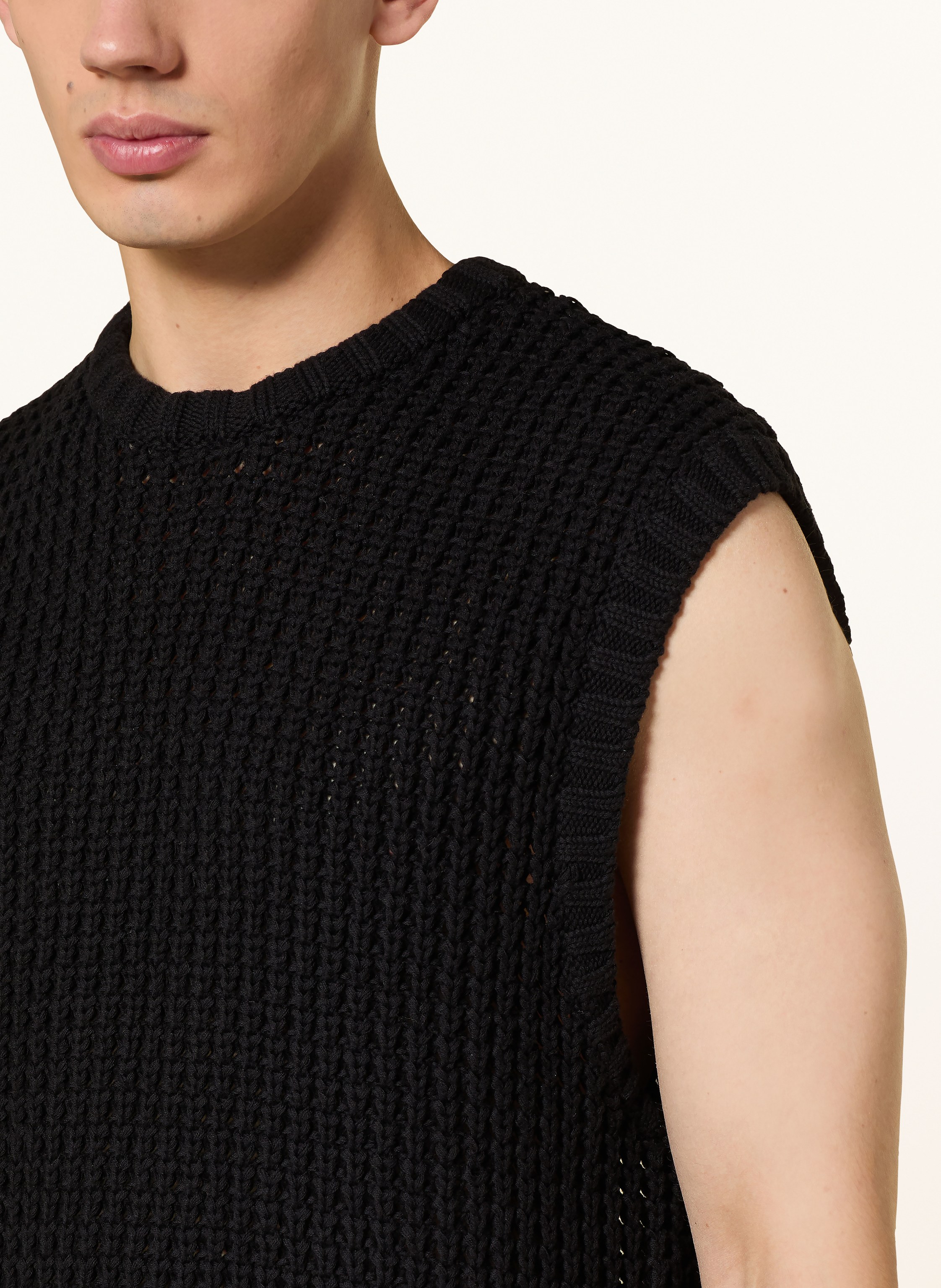 Thumbnail - About:Blank Pullunder schwarz