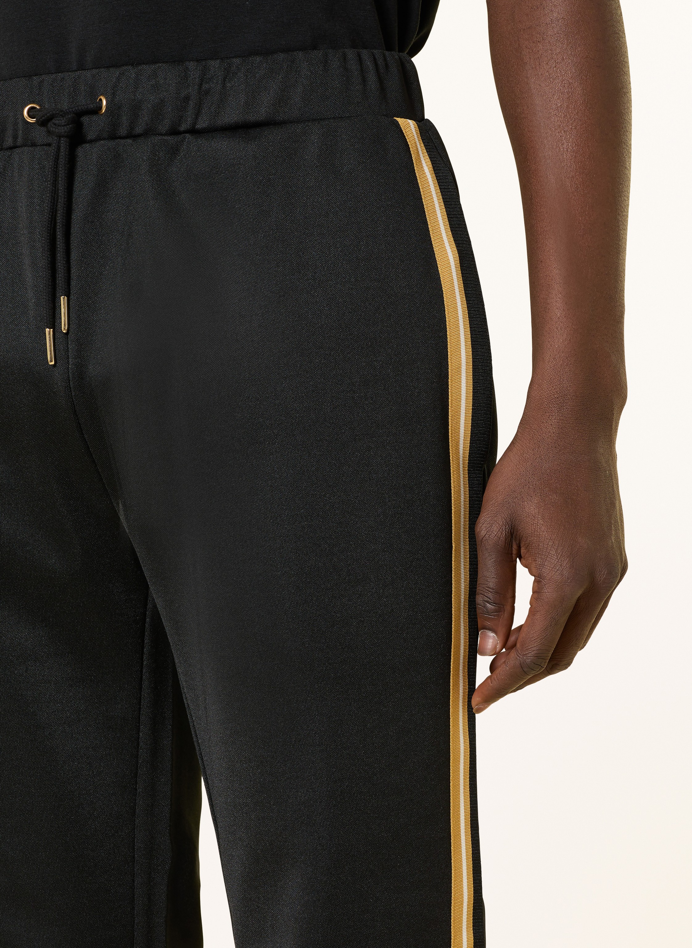 Thumbnail - Fred Perry Hose Im Jogging-Stil Regular Fit Mit Galonstreifen schwarz