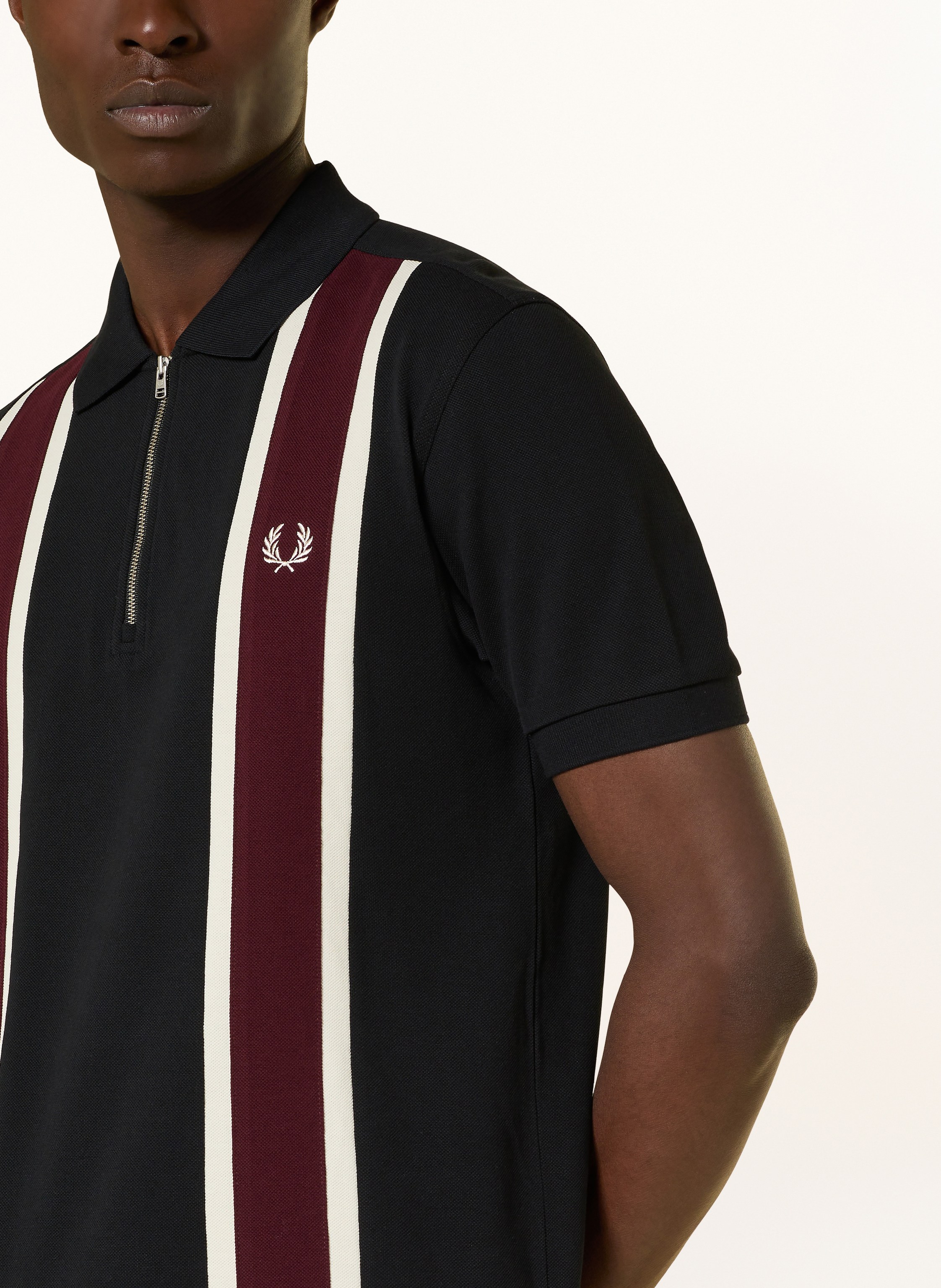 Thumbnail - Fred Perry Piqué-Poloshirt schwarz