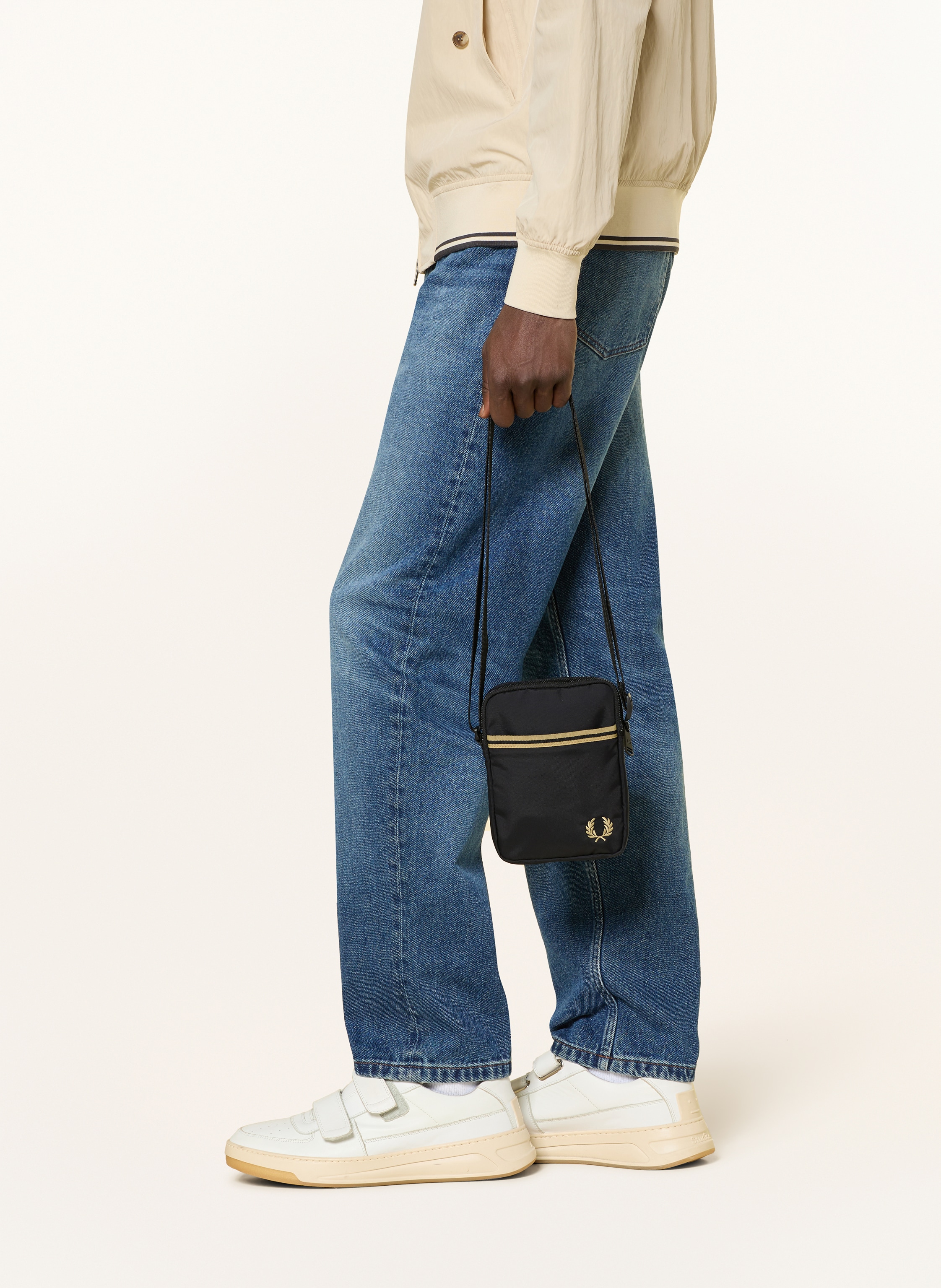 Thumbnail - Fred Perry Umhängetasche Small schwarz