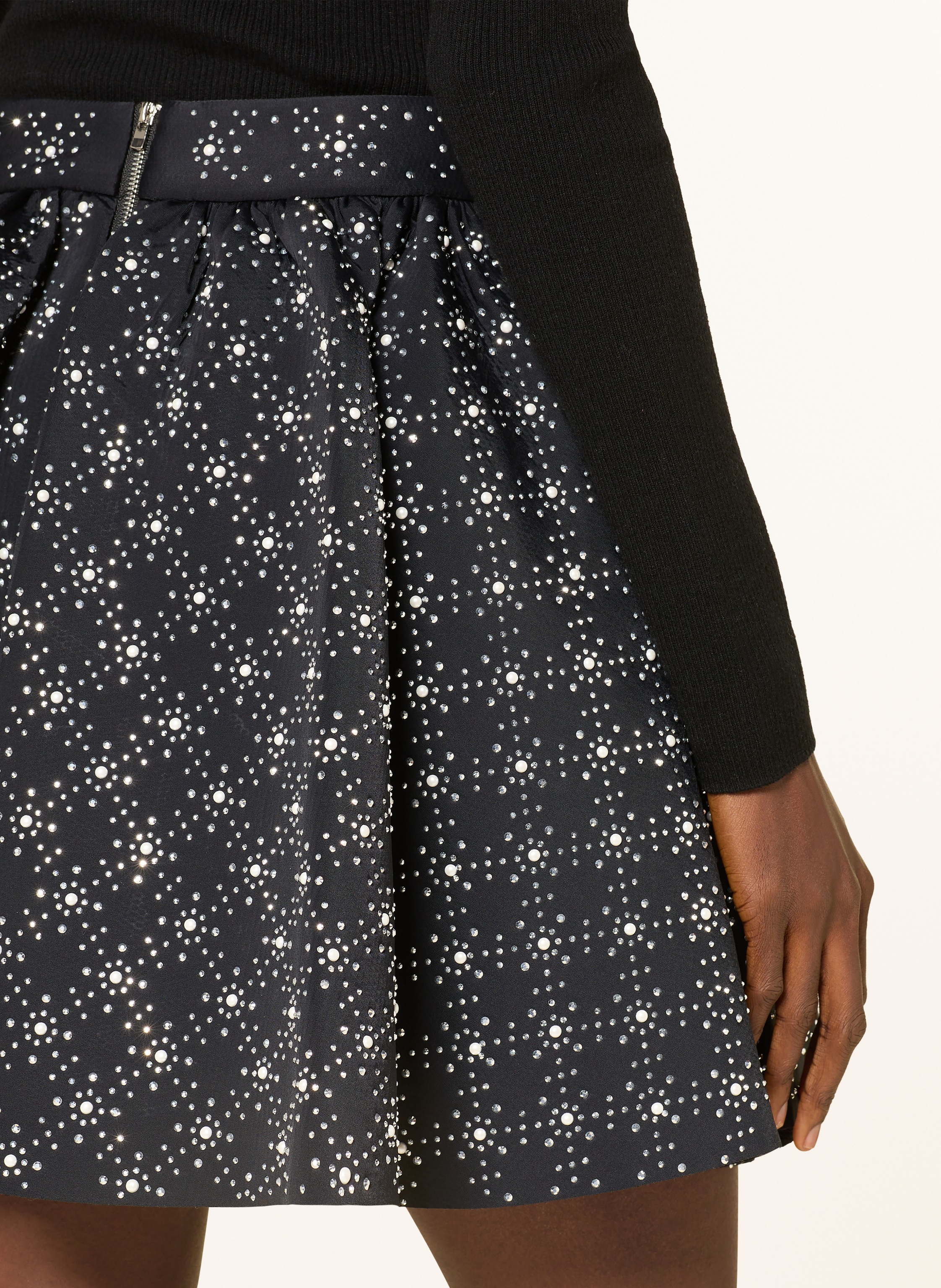 Thumbnail - Maje Rock Mit Schmucksteinen schwarz