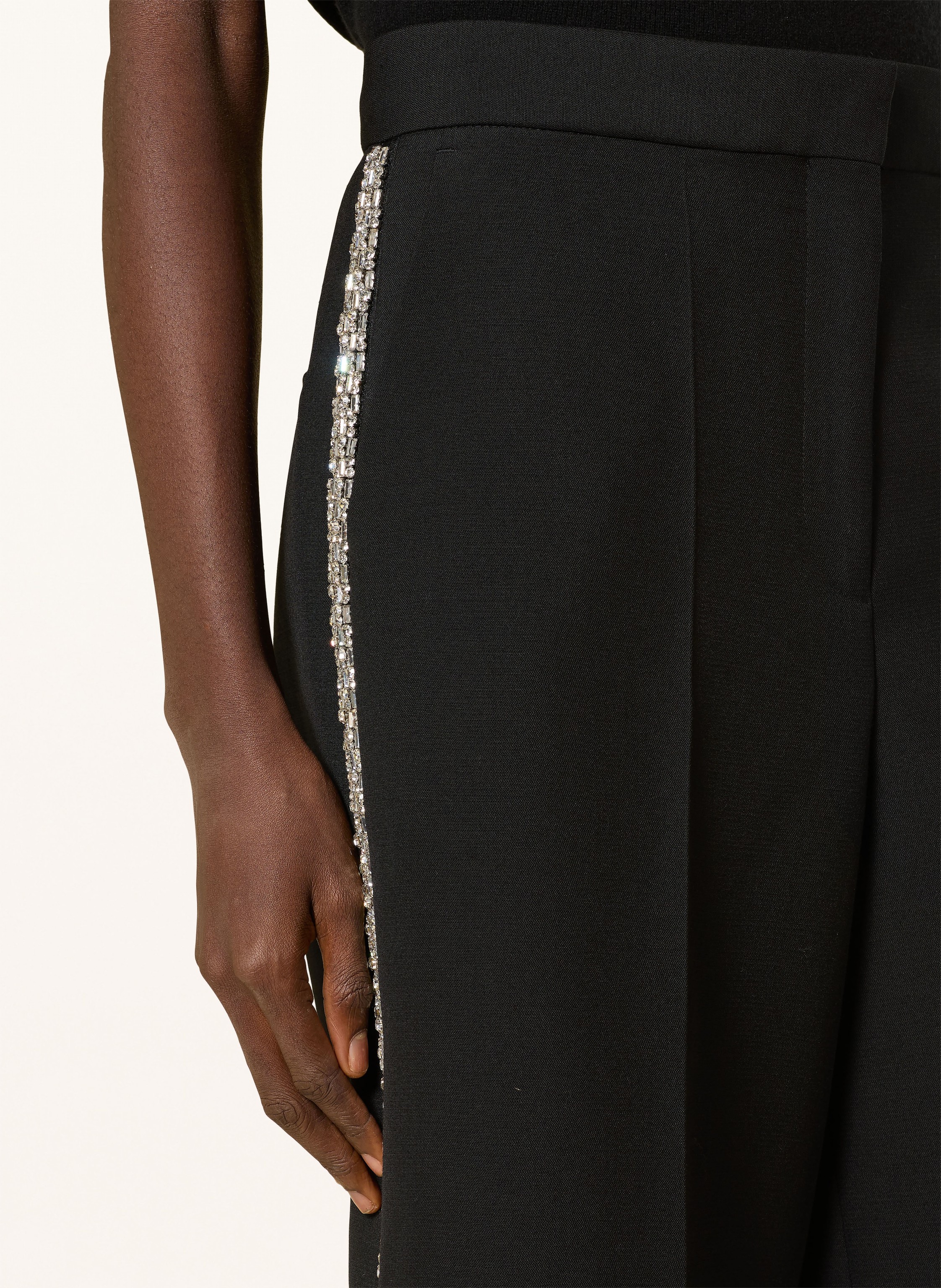 Thumbnail - Sandro Bermudas Mit Galonstreifen schwarz