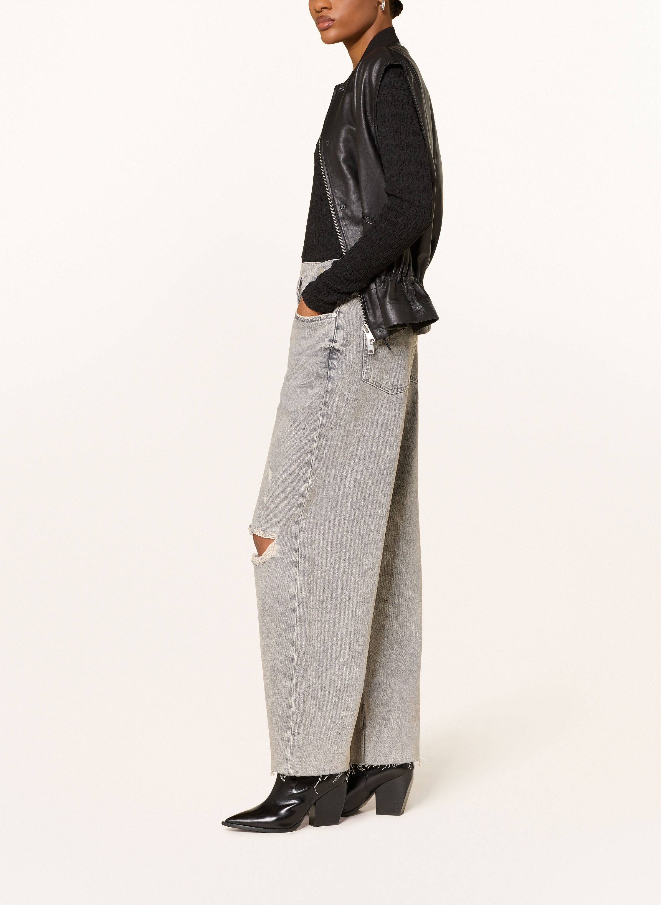 Thumbnail - Allsaints Wide Leg Jeans Aki grau