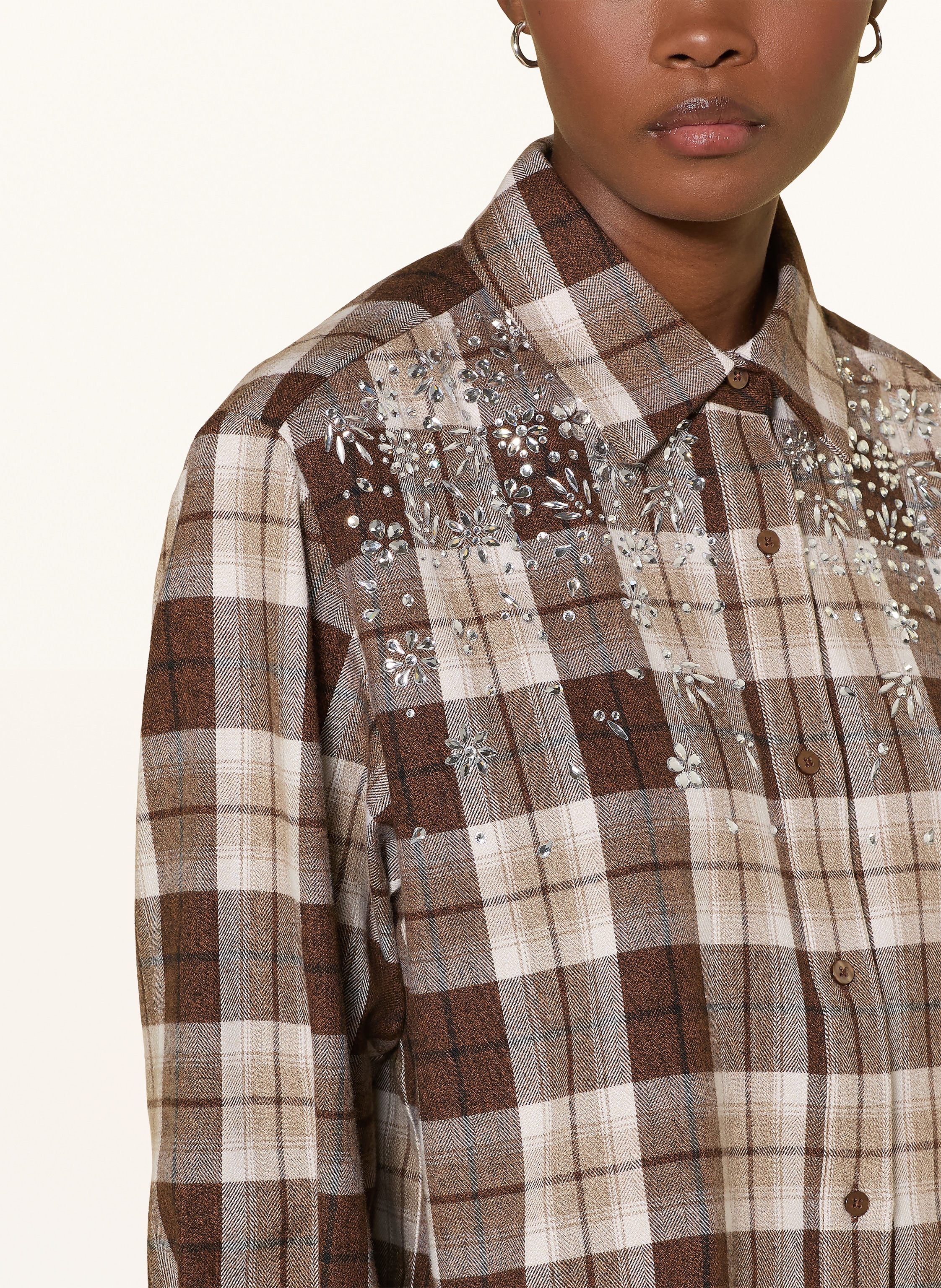 Thumbnail - Maje Hemdbluse Mit Schmucksteinen braun