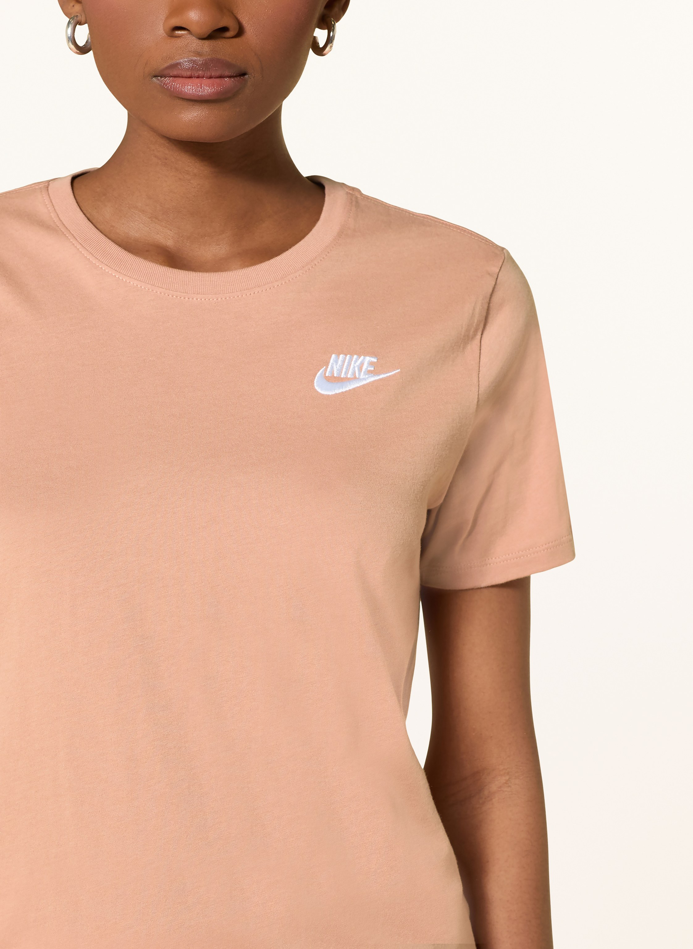 Thumbnail - Nike T-Shirt Sportswear Club Essentials rosa