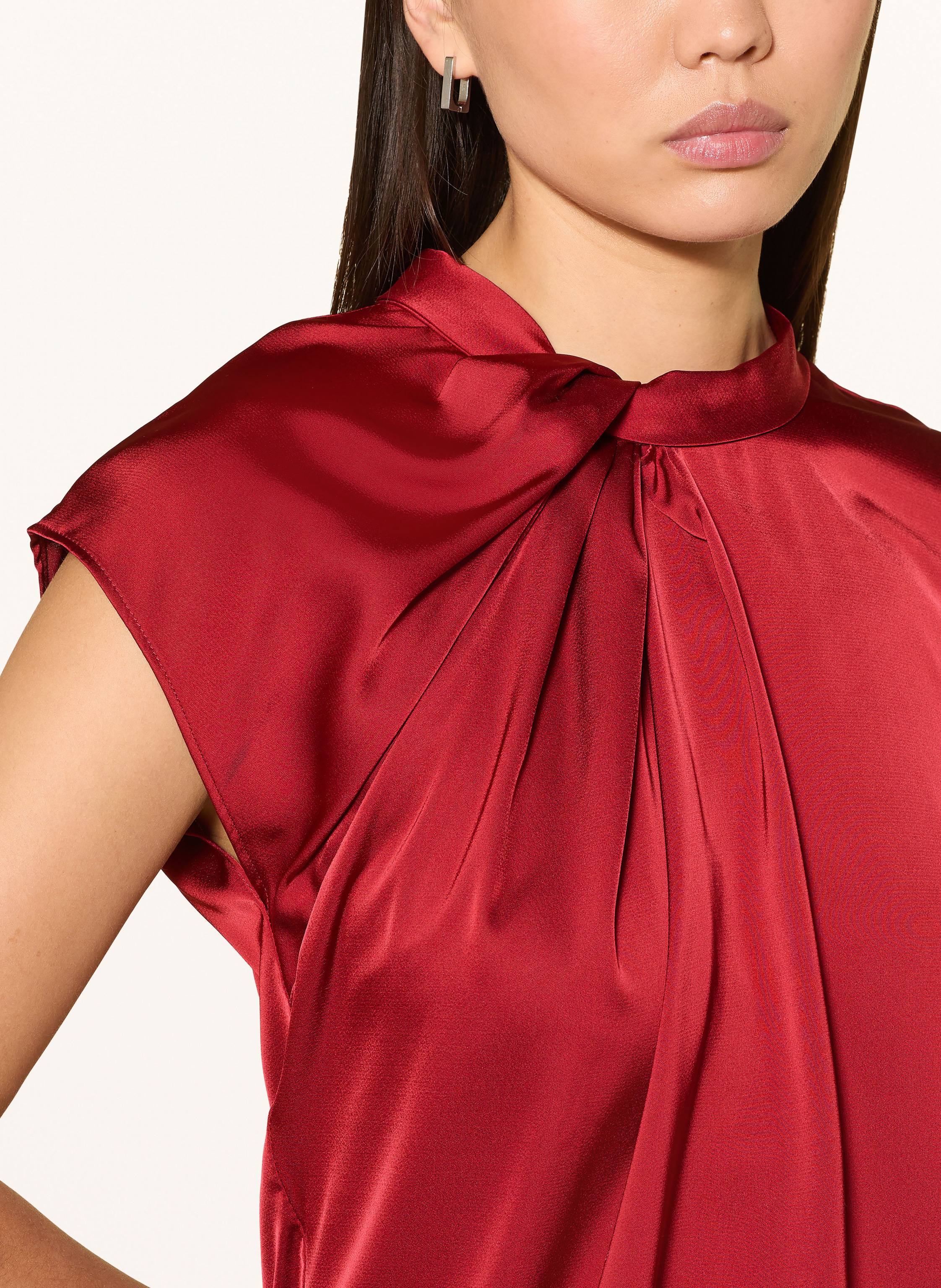 Thumbnail - Neo Noir Blusenshirt Fleur Aus Satin rot