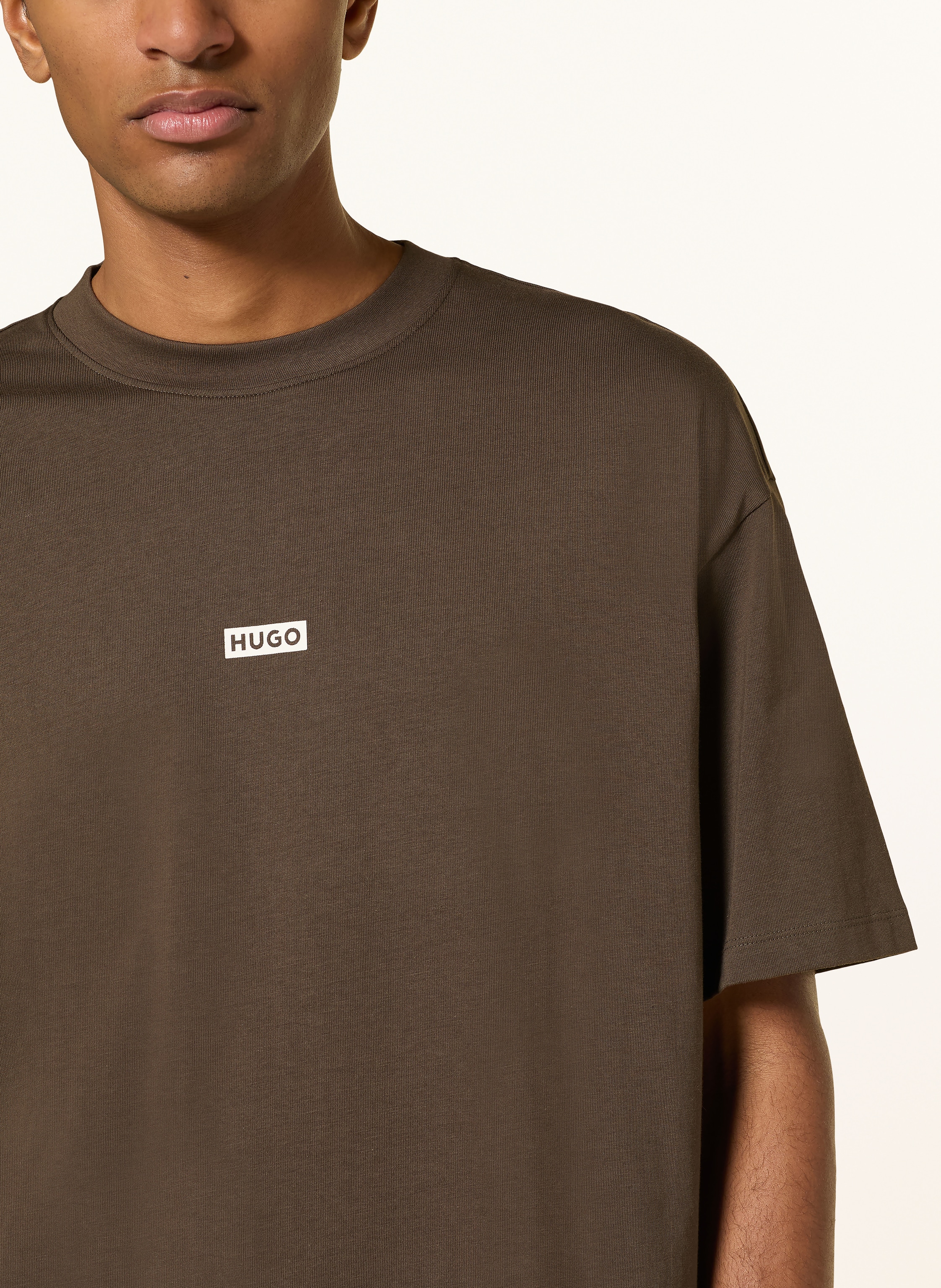 Thumbnail - Hugo T-Shirt Nalono braun