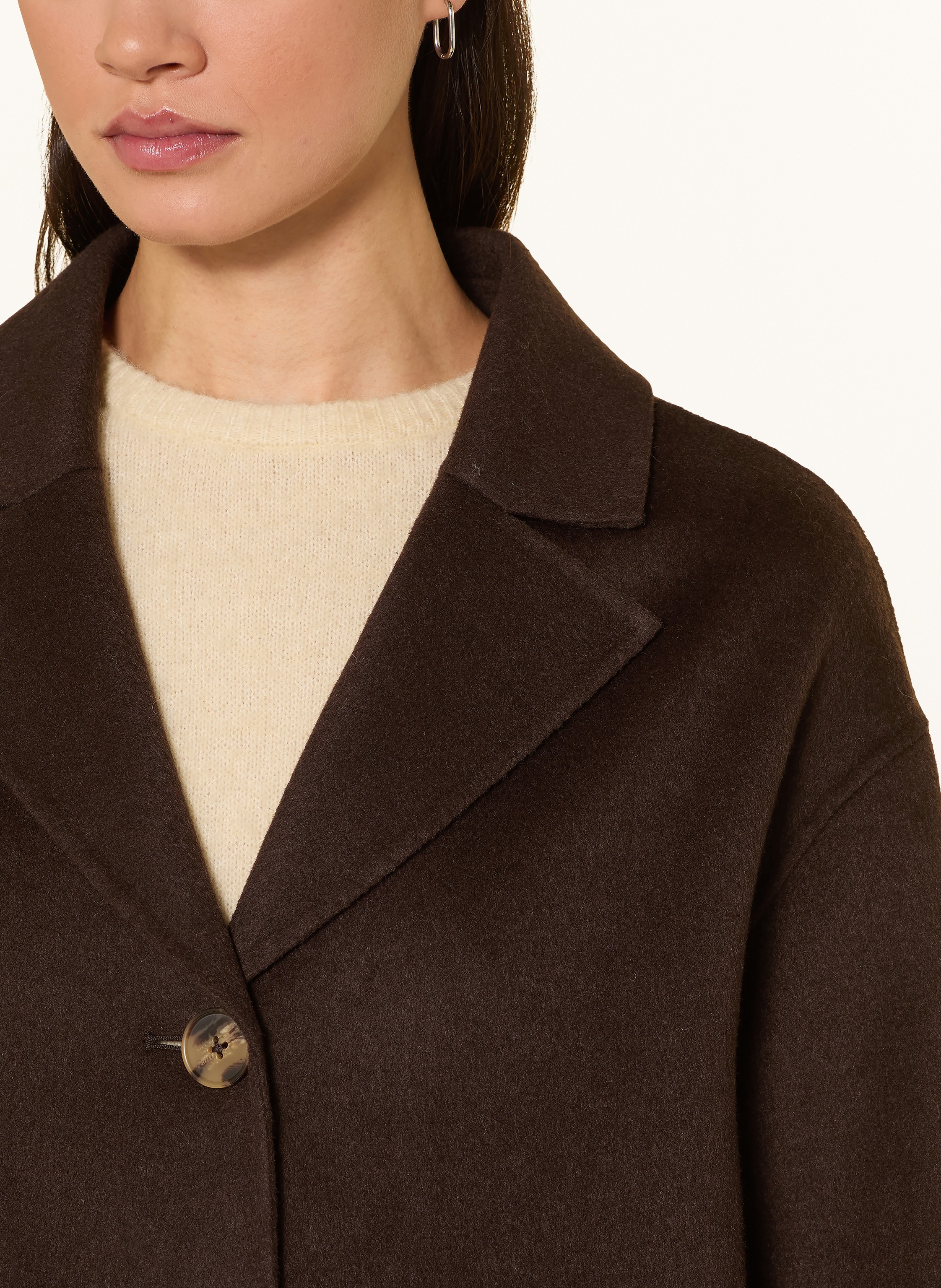 Thumbnail - Part Two Mantel Lorelaispw braun