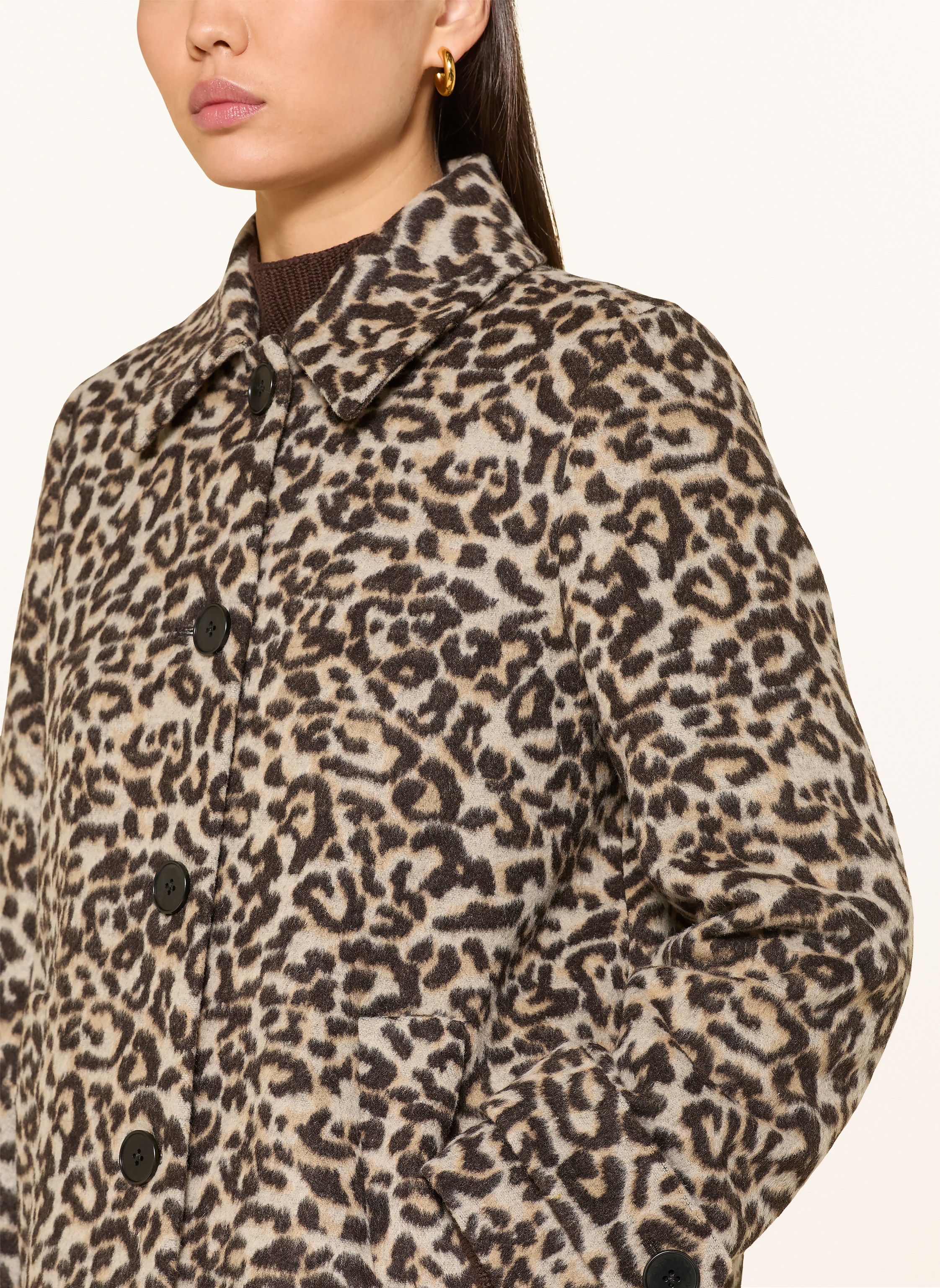 Thumbnail - Part Two Mantel Suzypw braun