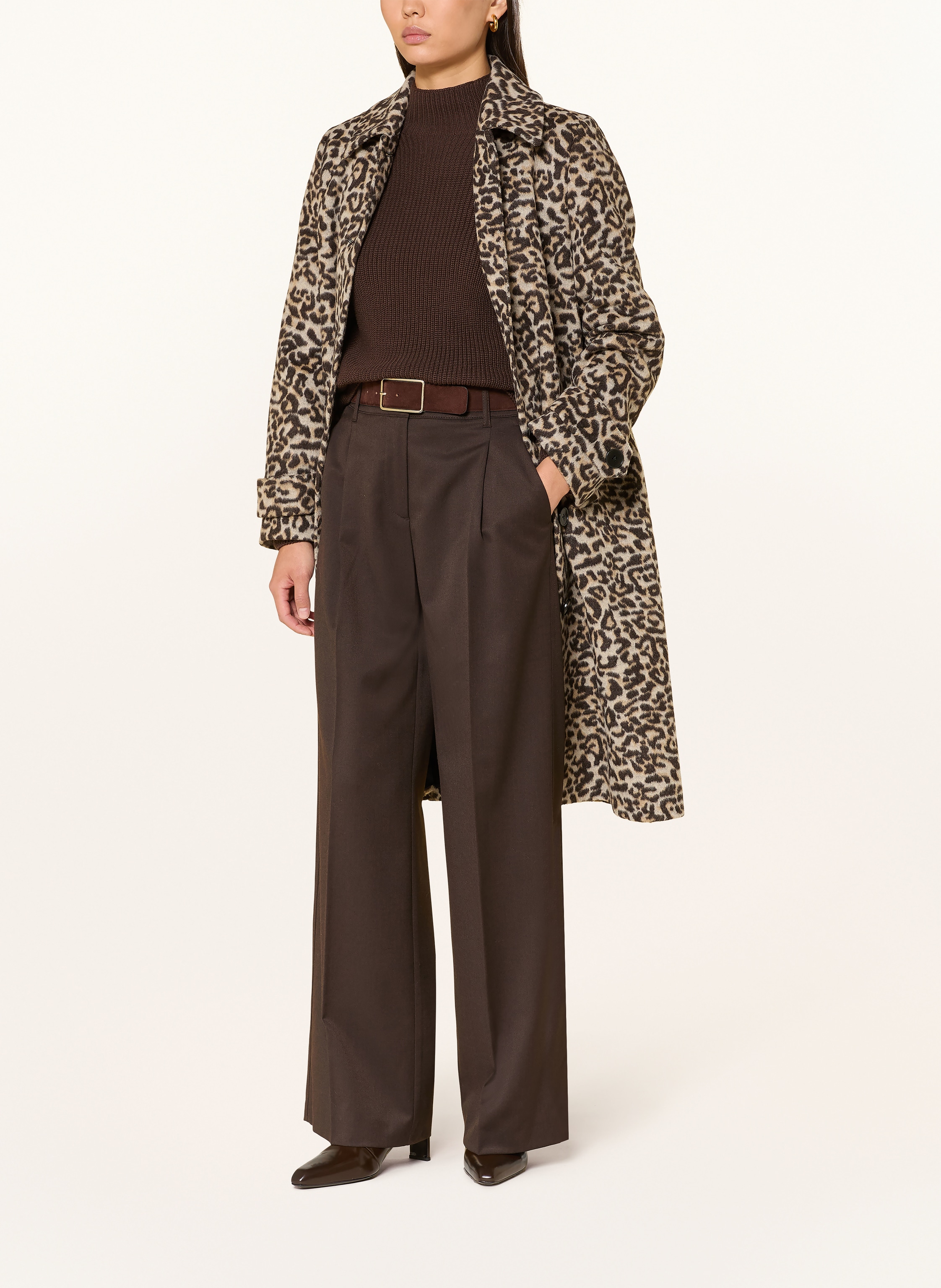 Thumbnail - Part Two Mantel Suzypw braun