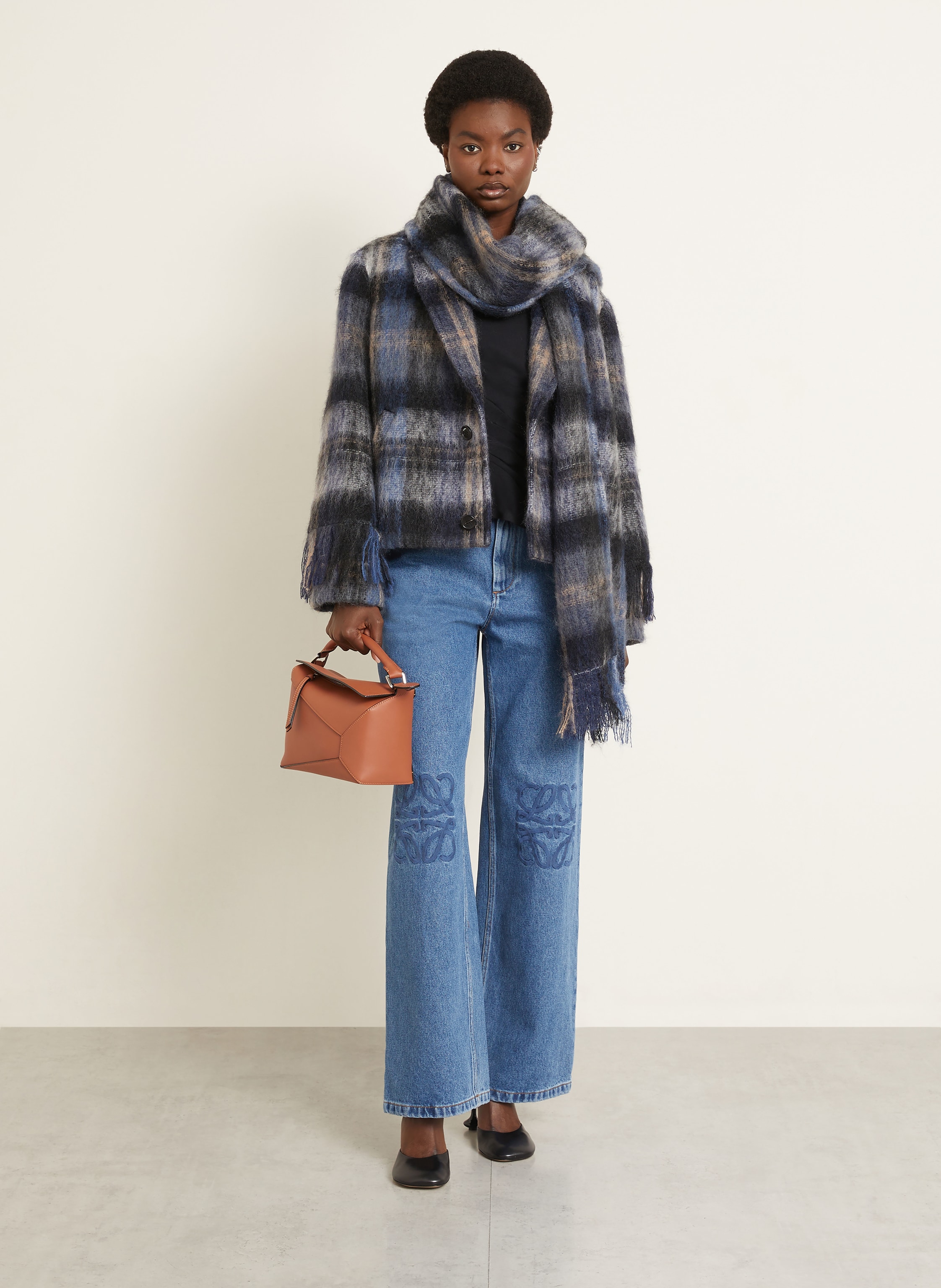 Thumbnail - Loewe Handtasche Puzzle Edge Small braun