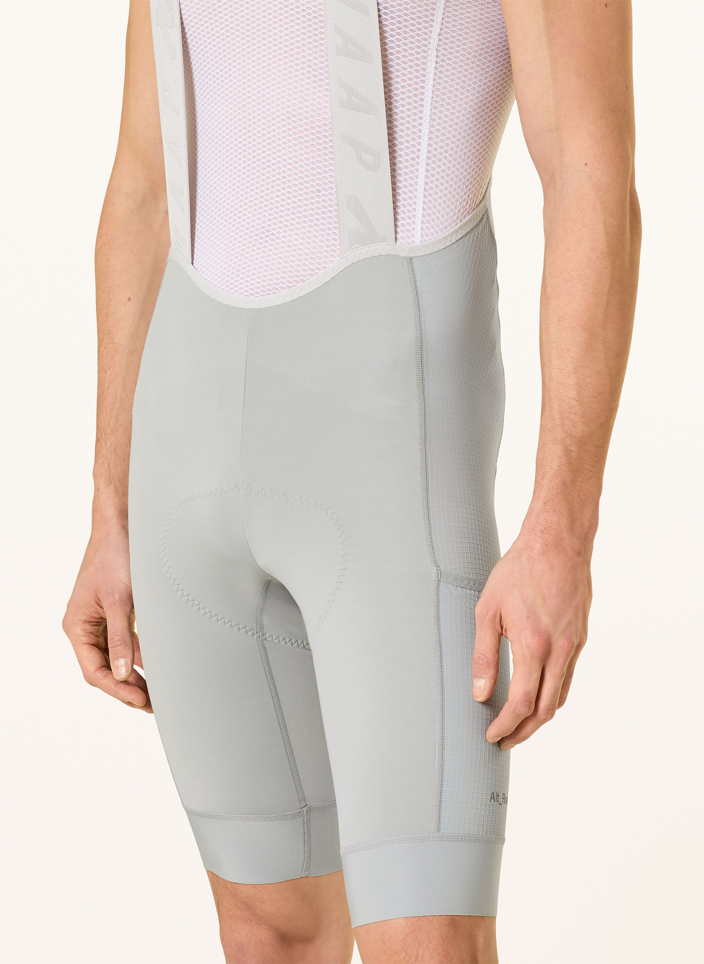 Thumbnail - Maap Radhose Alt_Road™ Cargo Mit Trägern Und Gepolstertem Einsatz grau