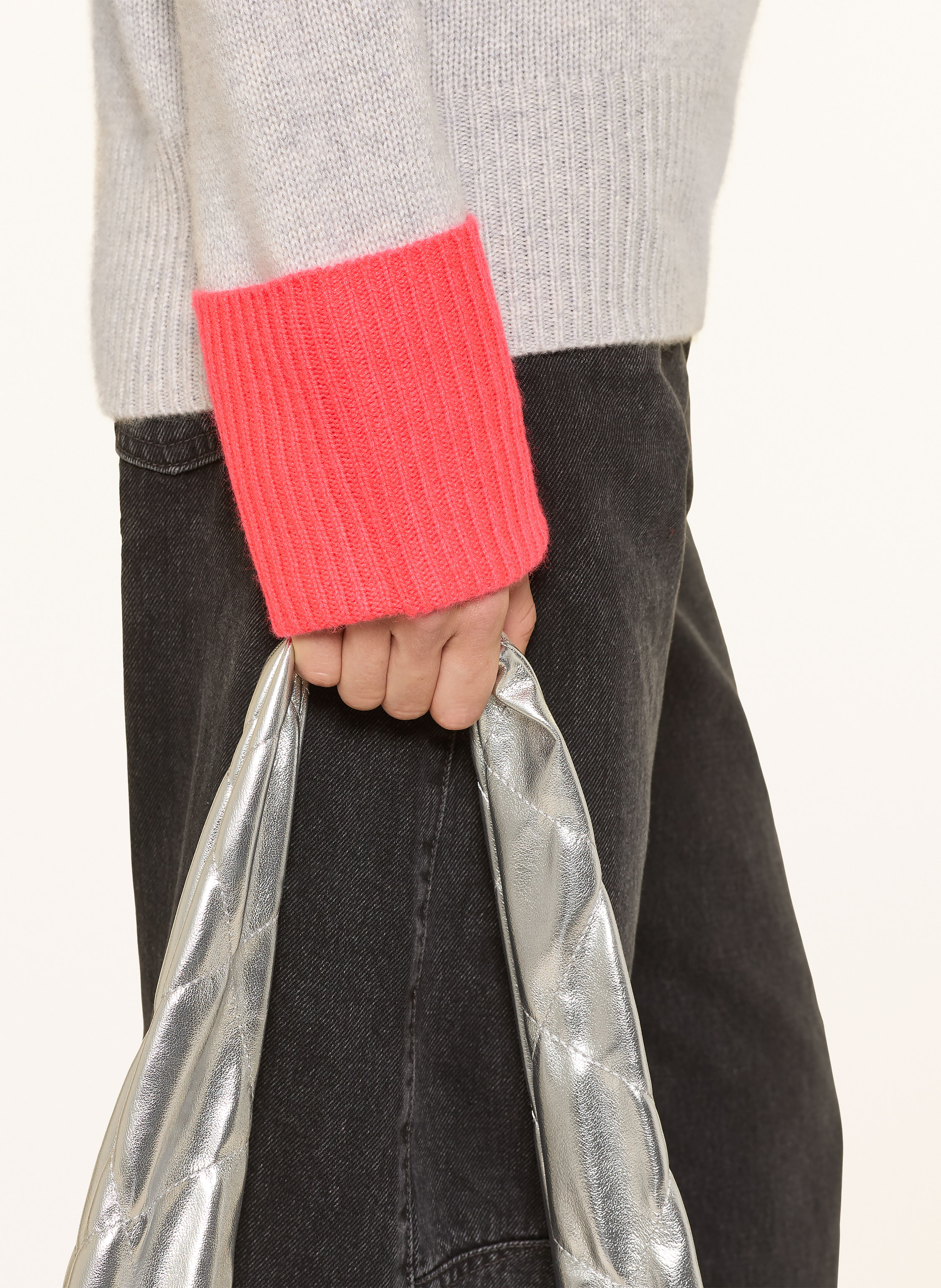 Thumbnail - From Future Rollkragenpullover Aus Cashmere grau