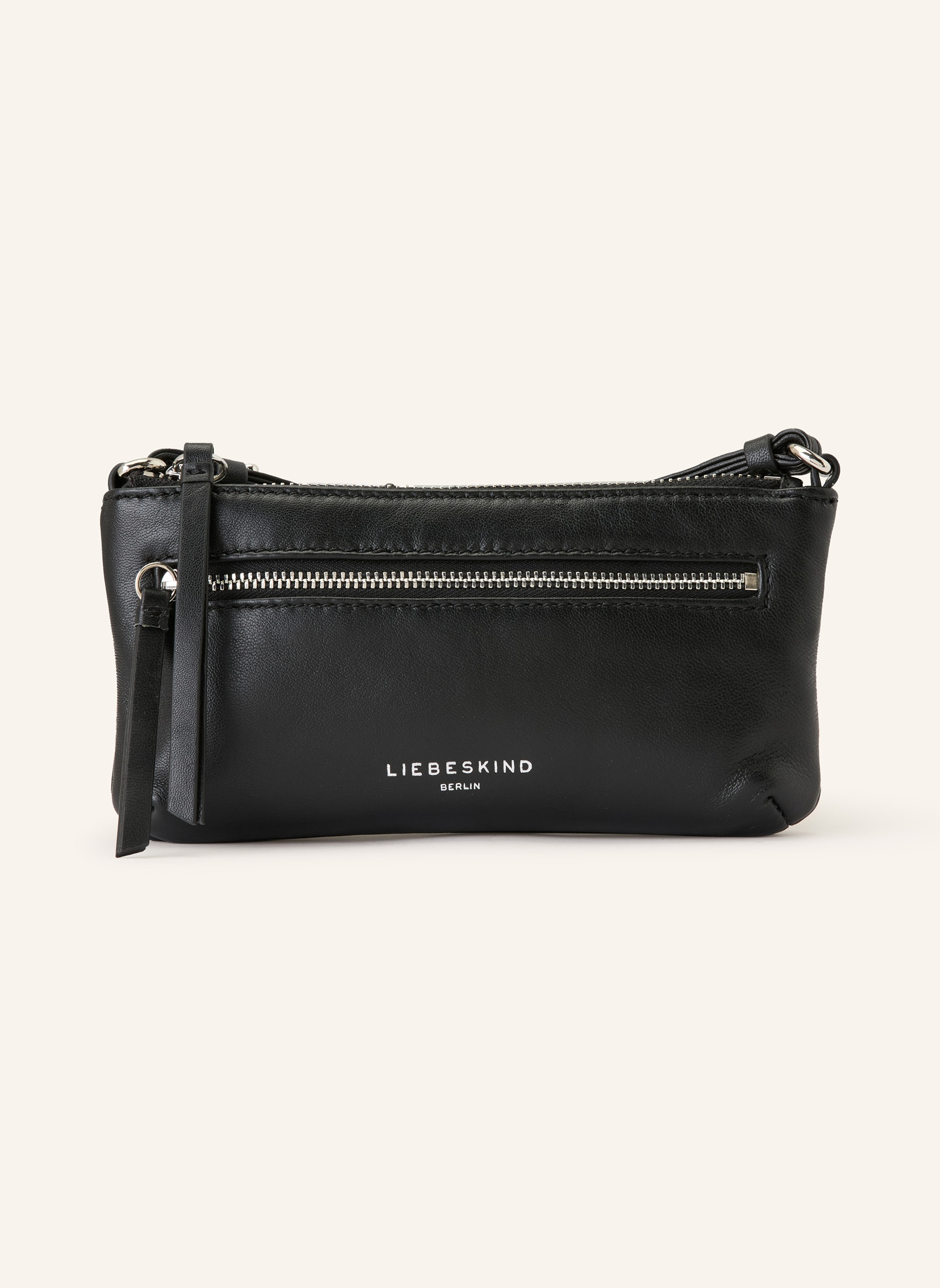 Liebeskind Berlin Außenfach mit Reißverschluss. Abnehmbarer Schulterriemen. Längenverstellbarer Schulterriemen. Reißverschluss. Label-Detail. Fein genarbtes Leder. Textil. Unifarben in schwarz