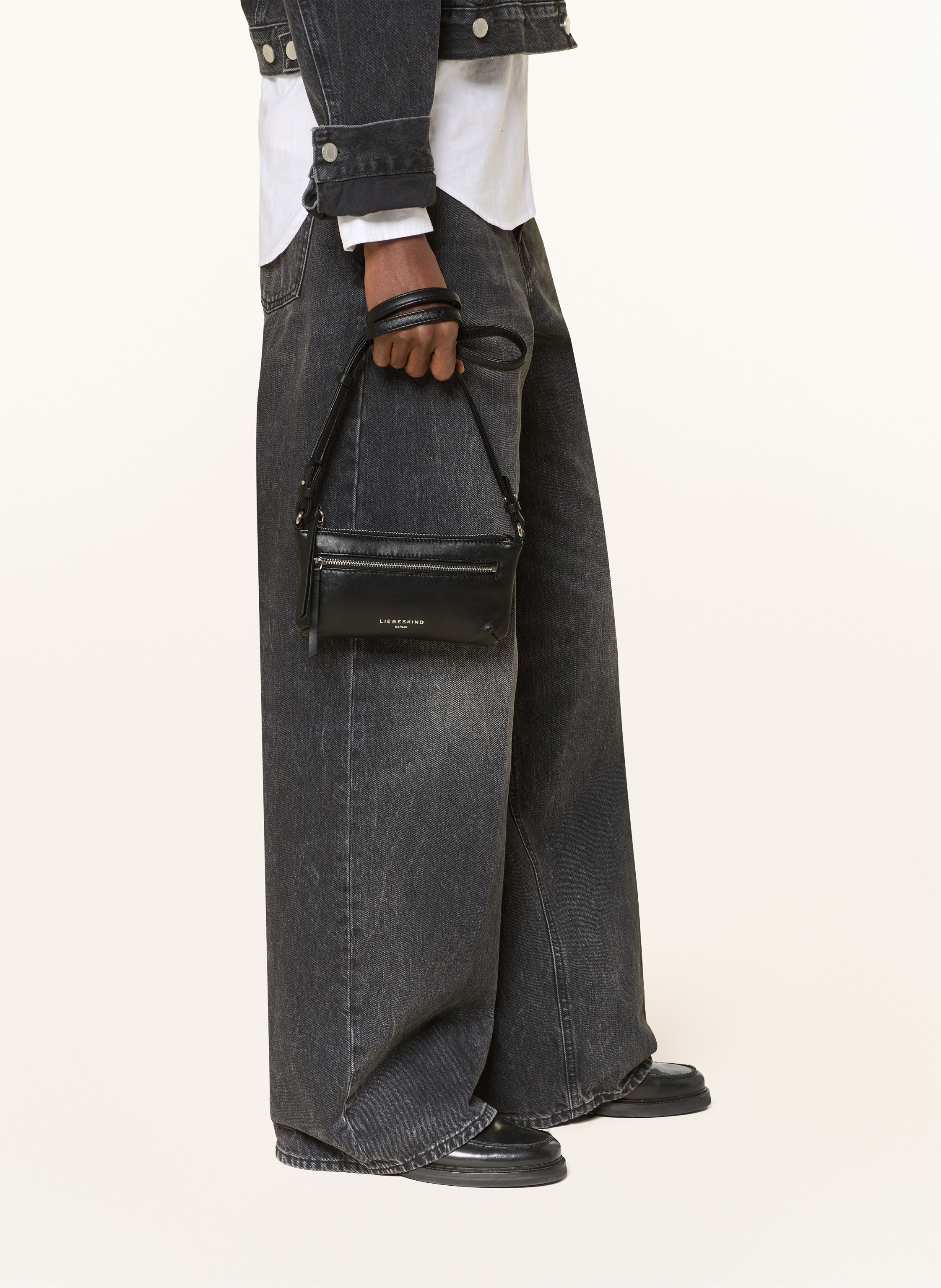 Thumbnail - Liebeskind Schultertasche Zena schwarz