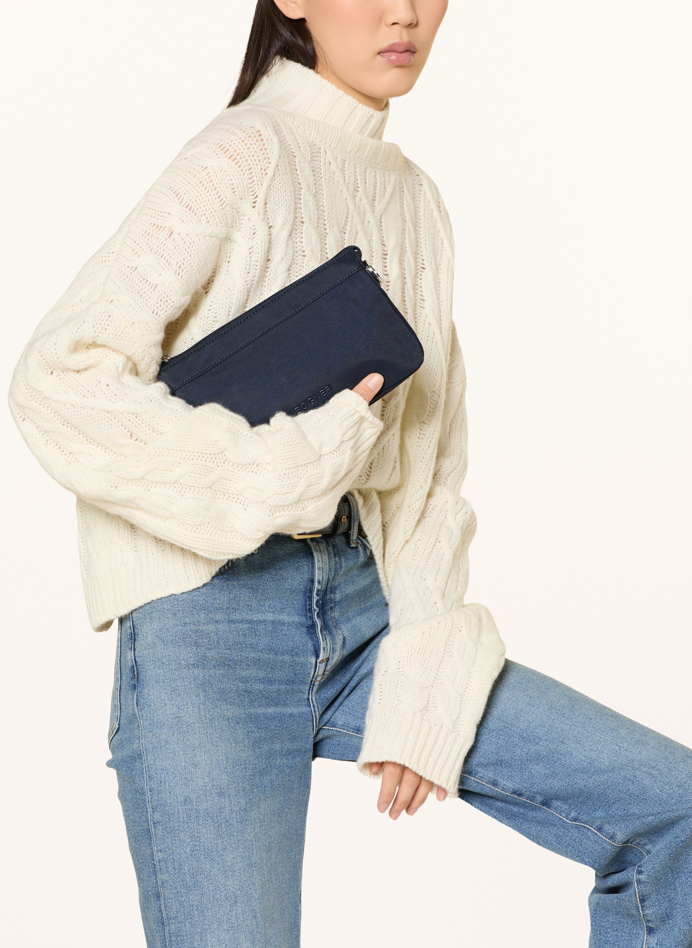 Thumbnail - Bogner Umhängetasche blau