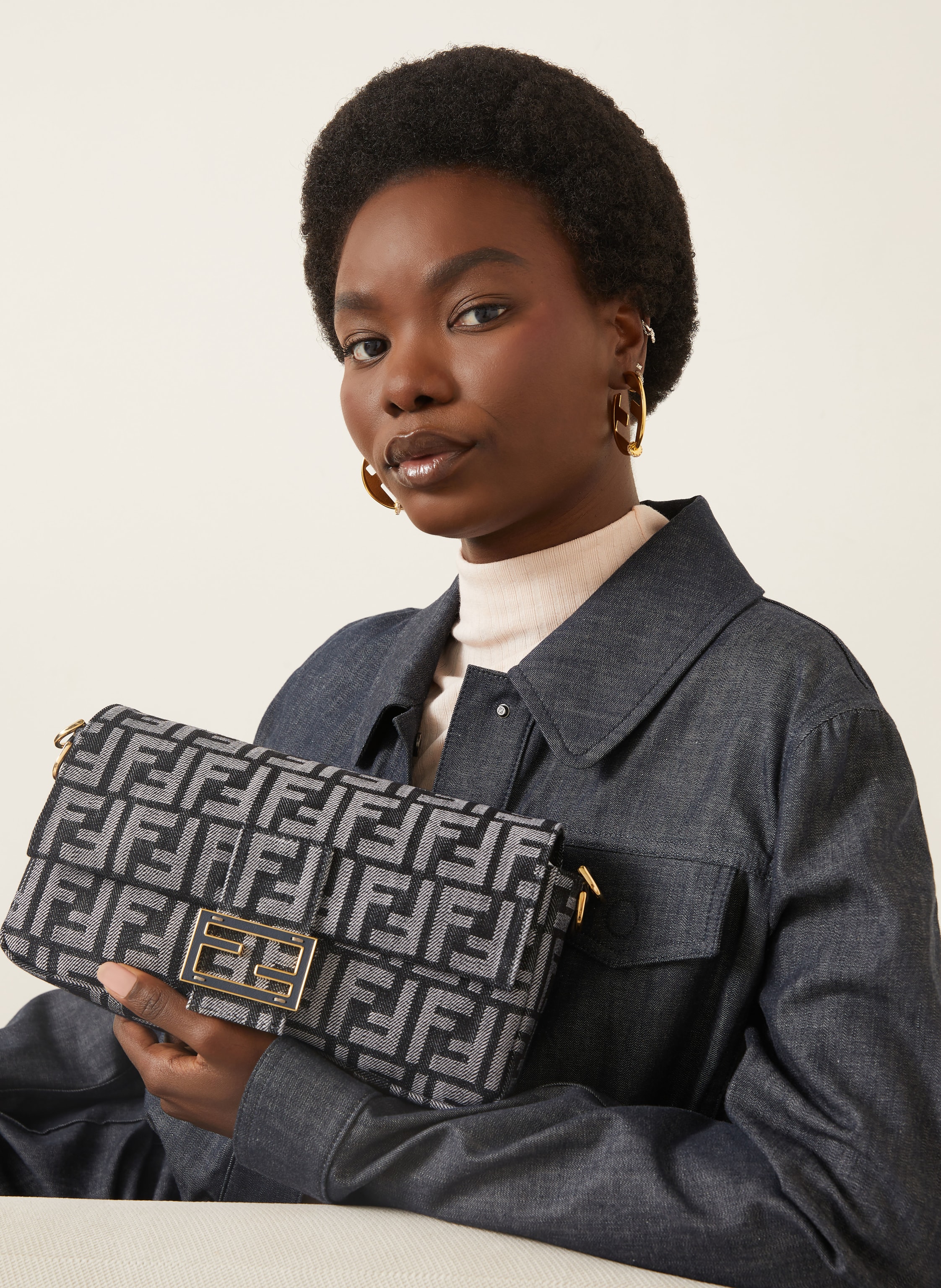 Thumbnail - Fendi Schultertasche Baguette schwarz